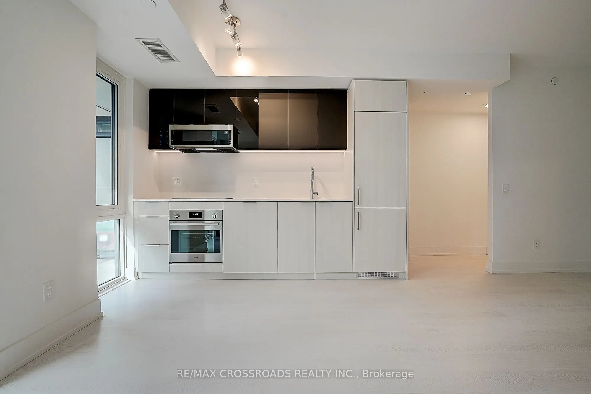 308 Jarvis Street, #520
