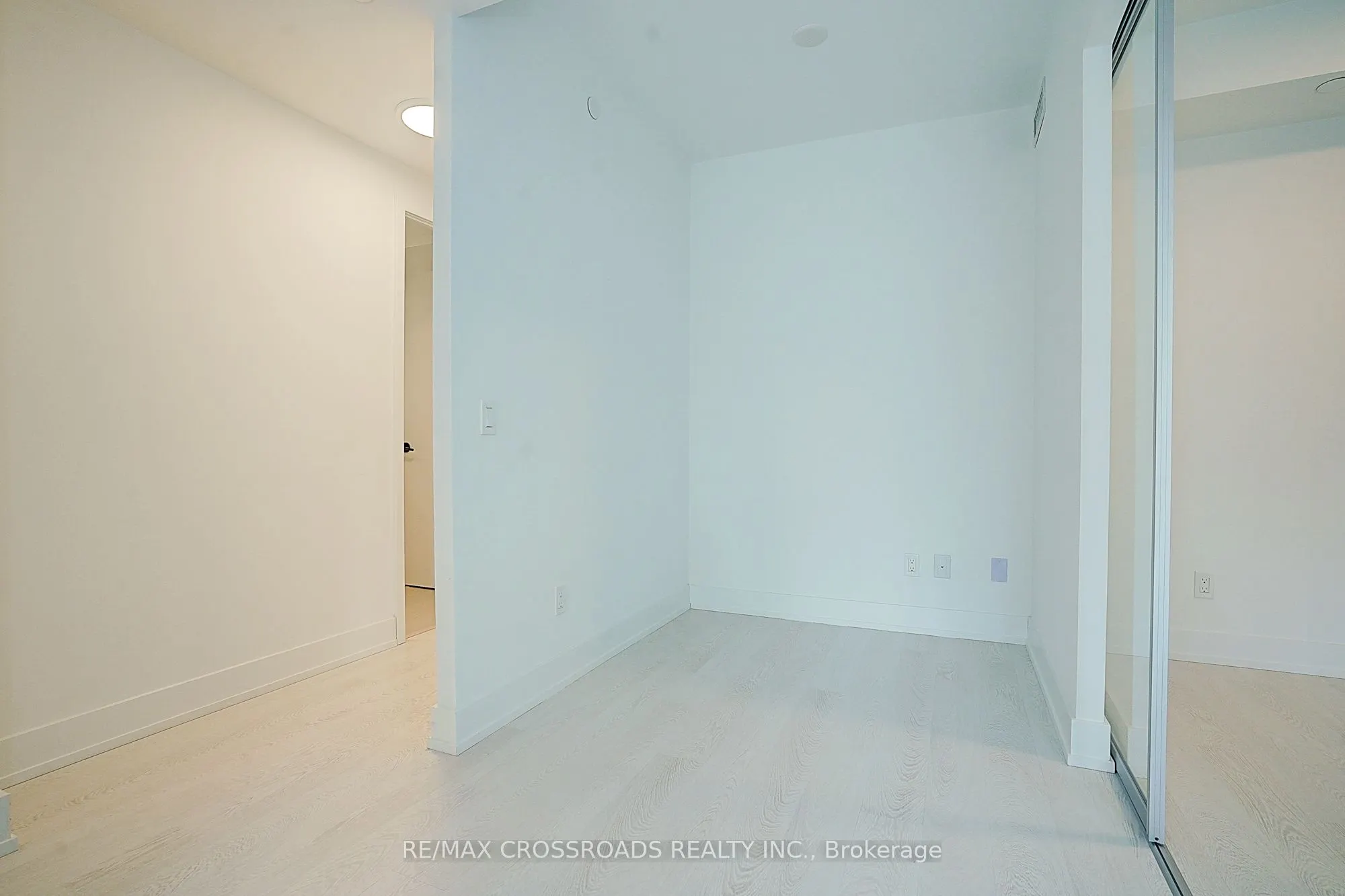 308 Jarvis Street, #520
