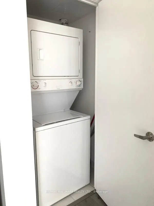 4K Spadina Avenue, #3