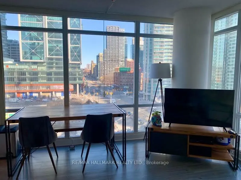 4K Spadina Avenue, #3