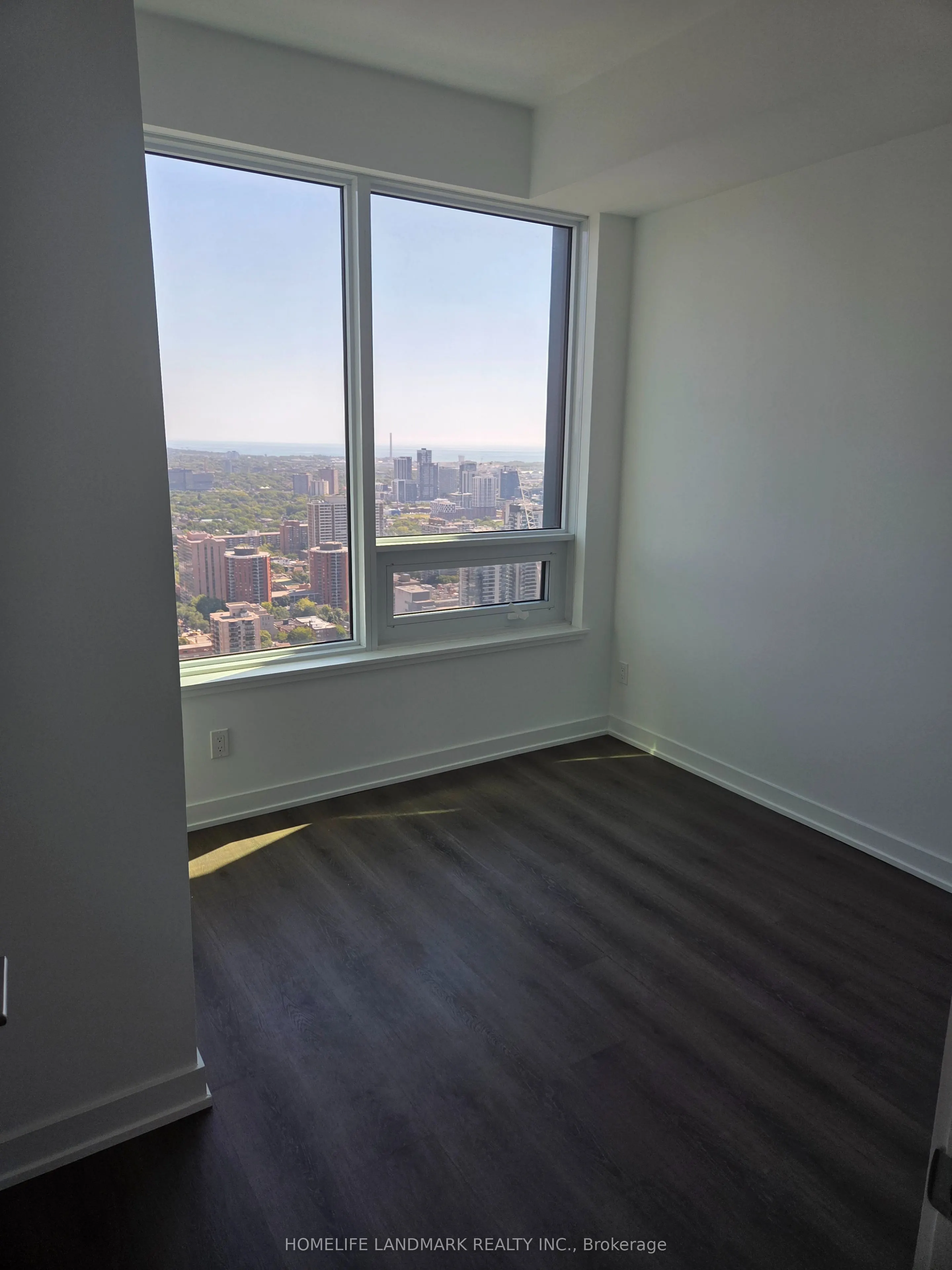 8 Wellesley Street W, #5309
