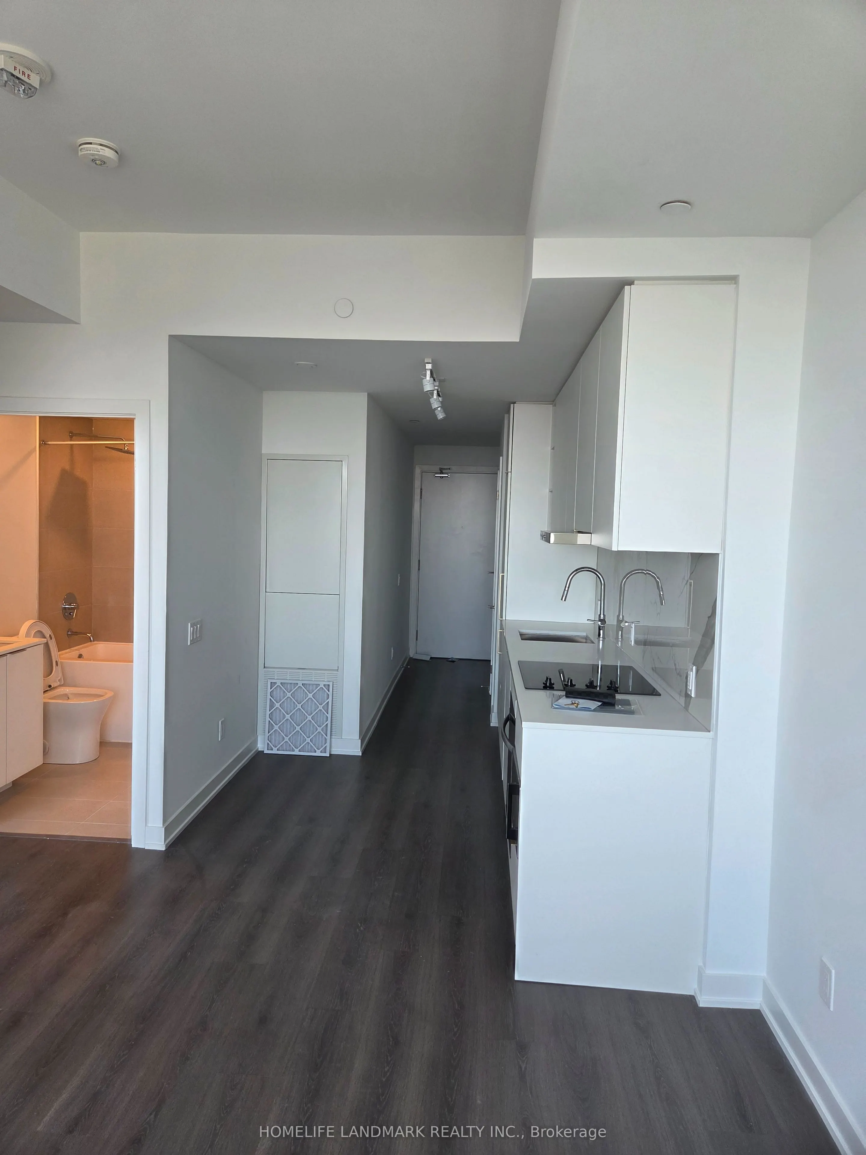 8 Wellesley Street W, #5309