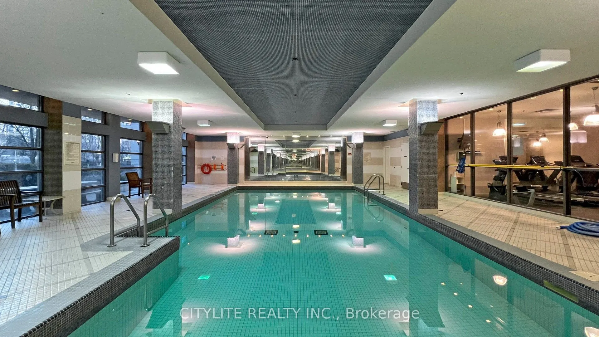 18 Spring Garden Avenue, #211