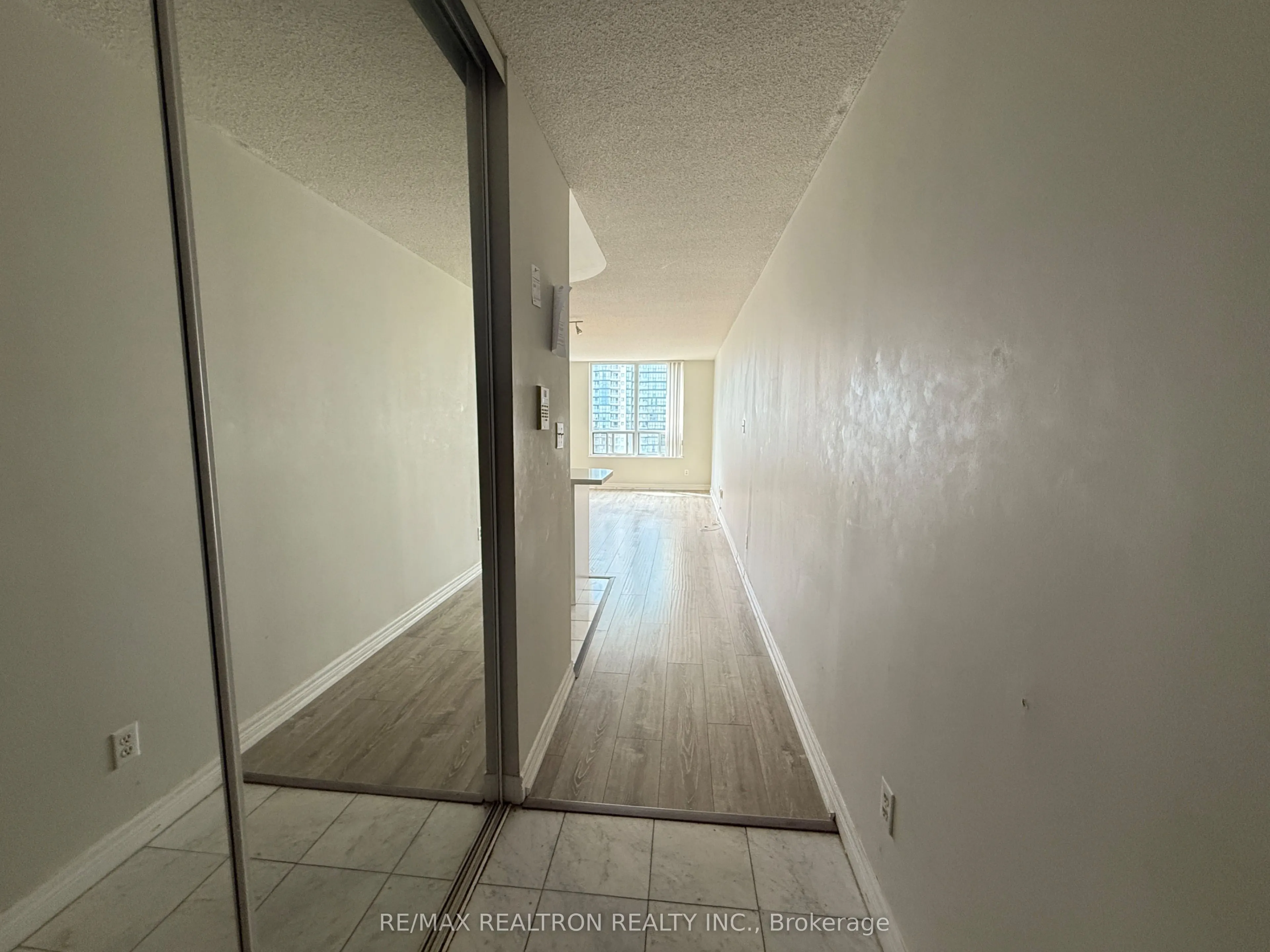 28 Empress Avenue, #2201