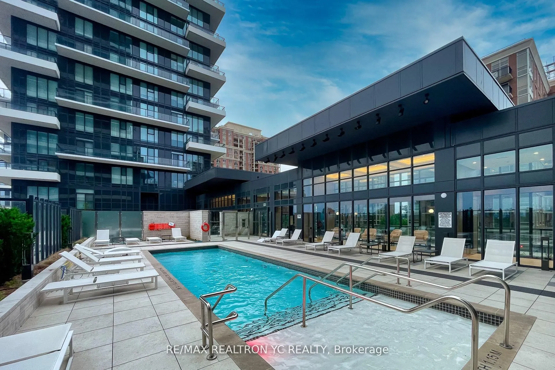 20 Inn on The Park, #436