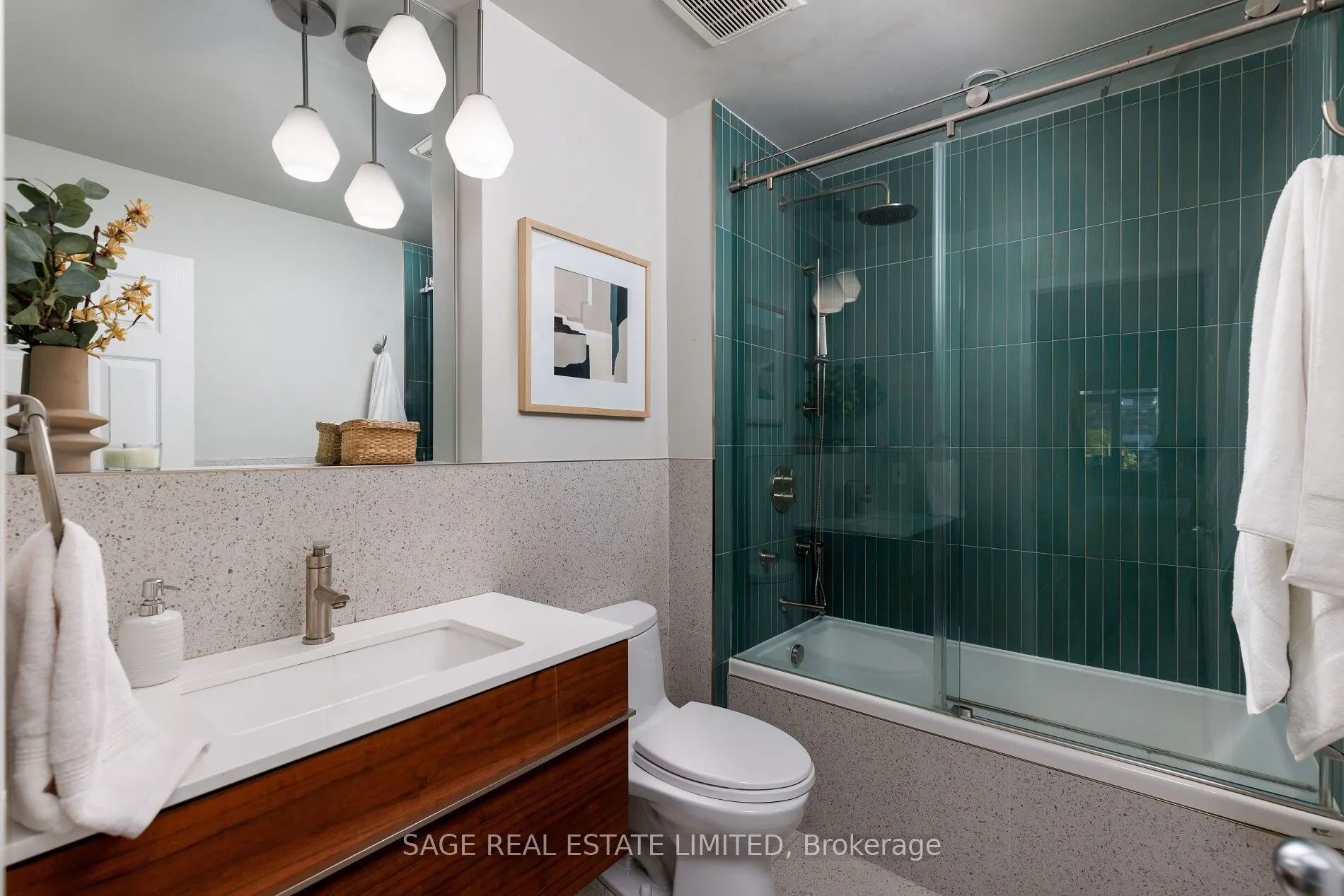 550 Front Street W, #615