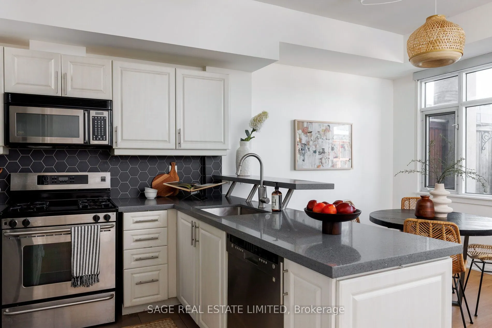 550 Front Street W, #615