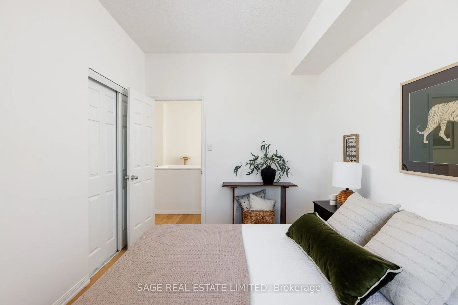 550 Front Street W, #615