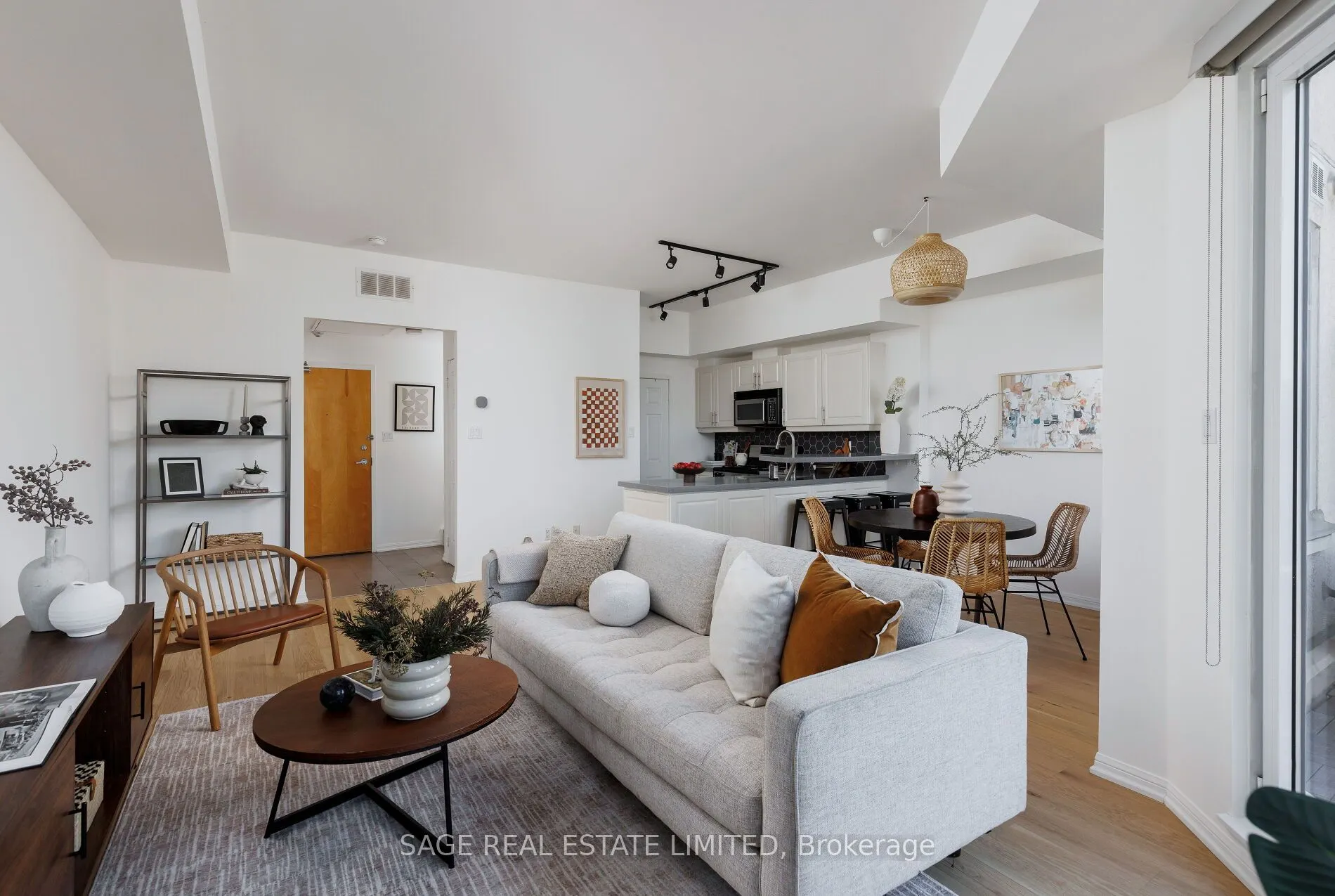 550 Front Street W, #615