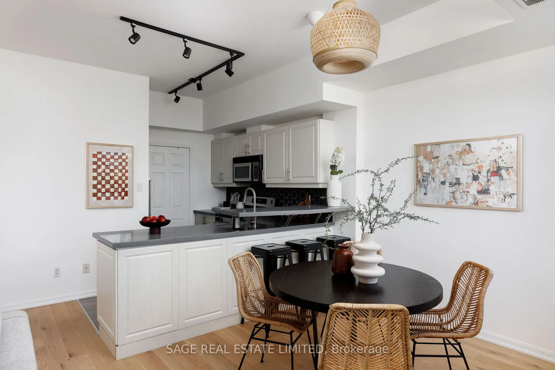550 Front Street W, #615
