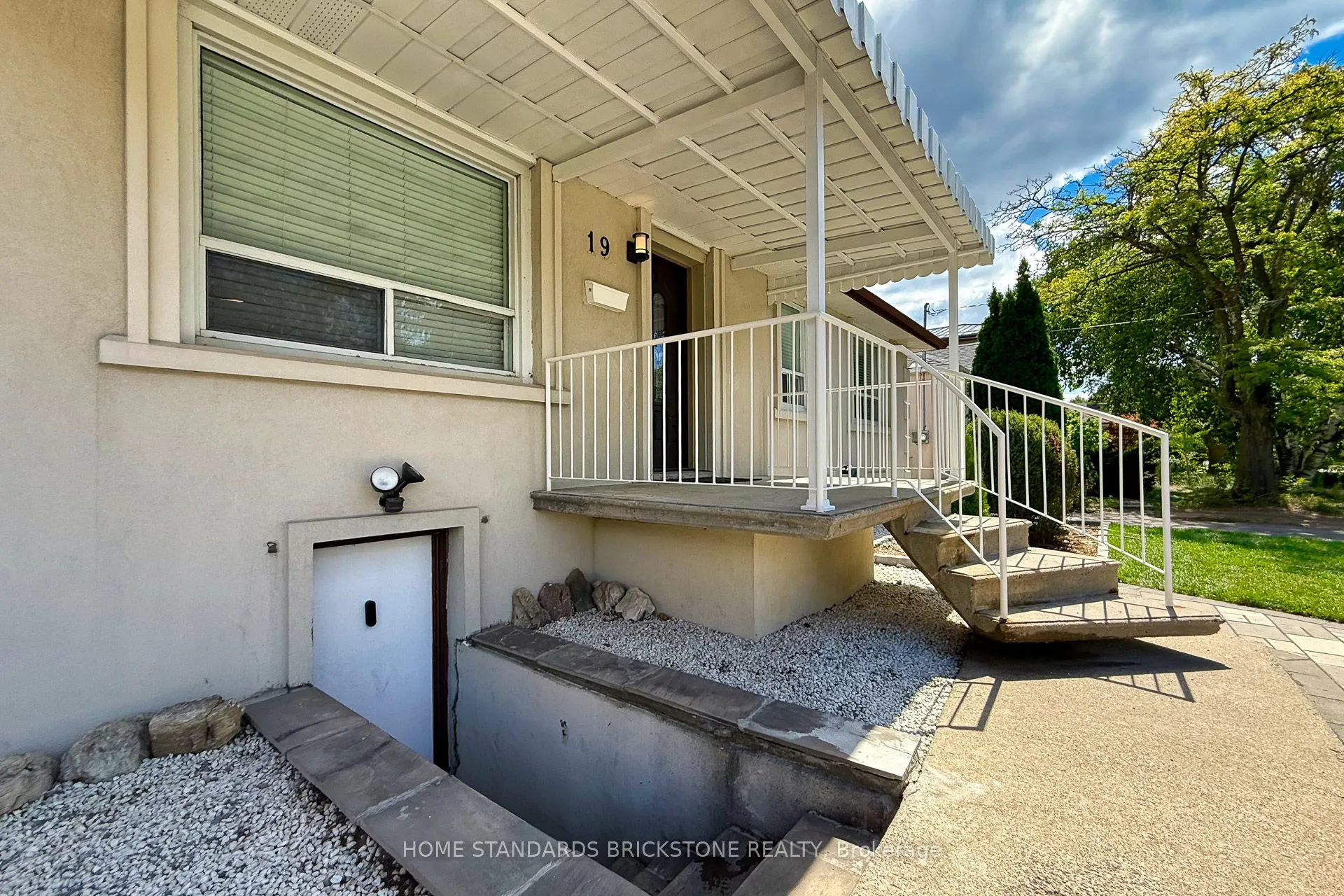 19 Granite Street