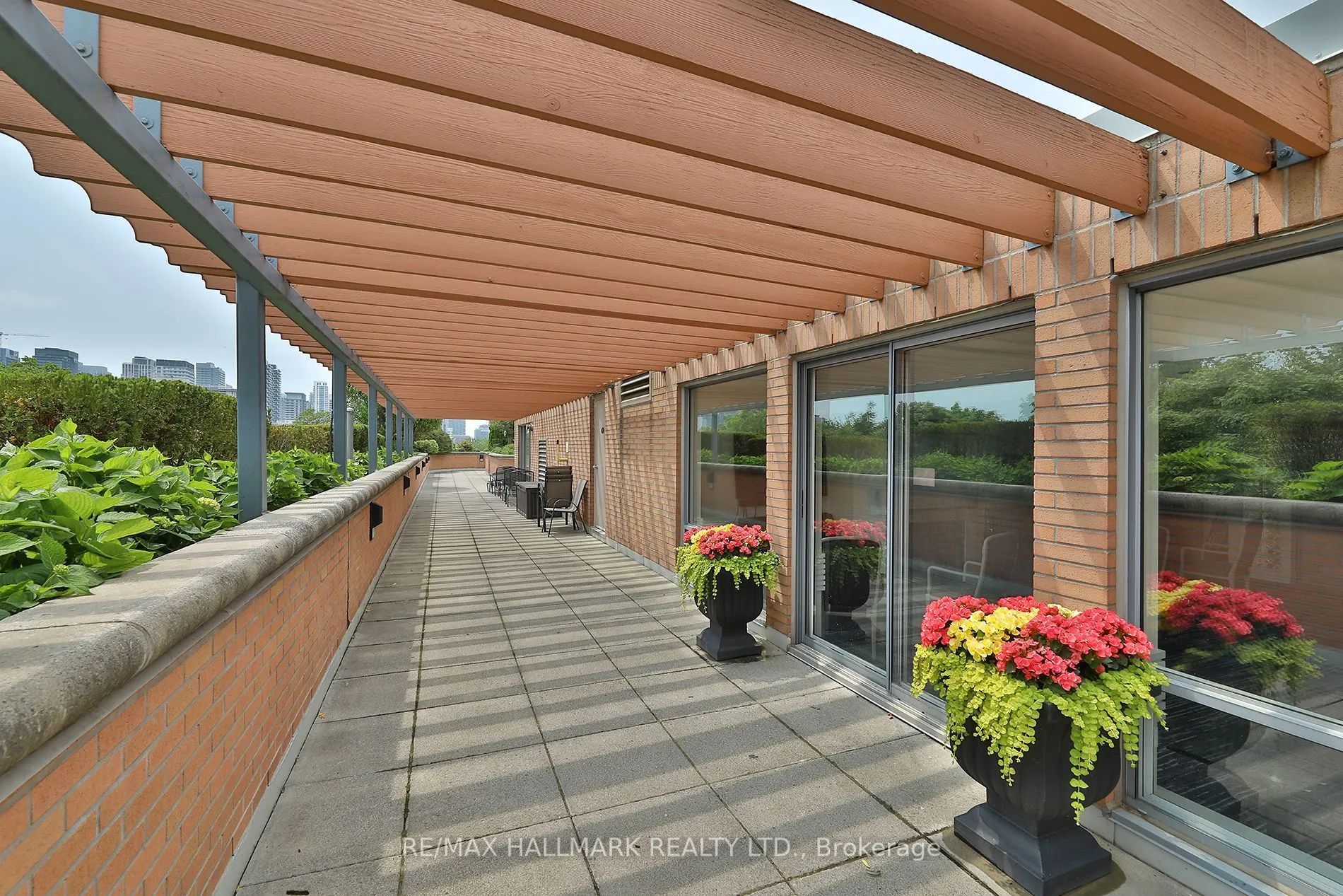 2727 Yonge Street, #609