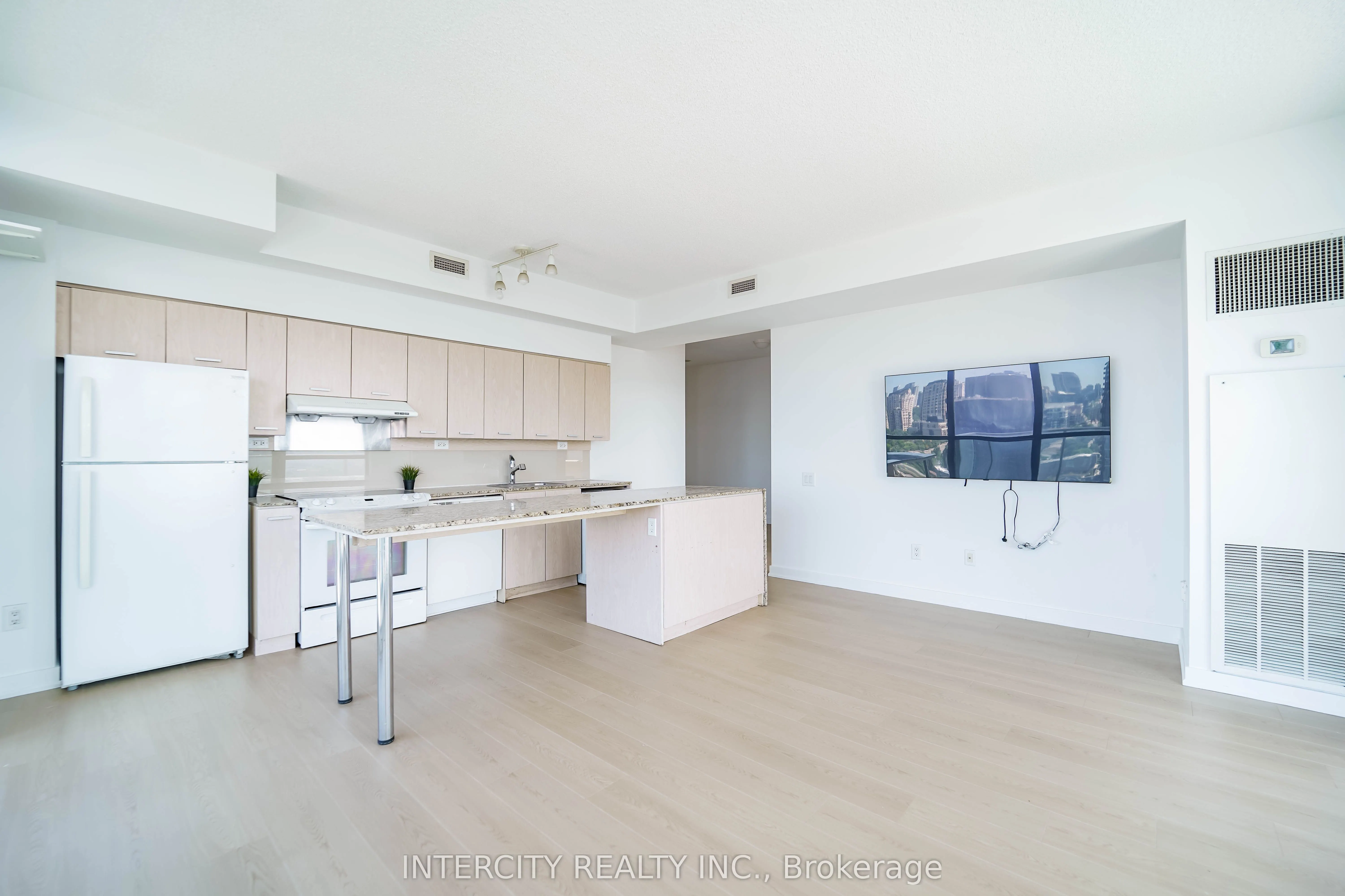 29 Singer Court, #3002