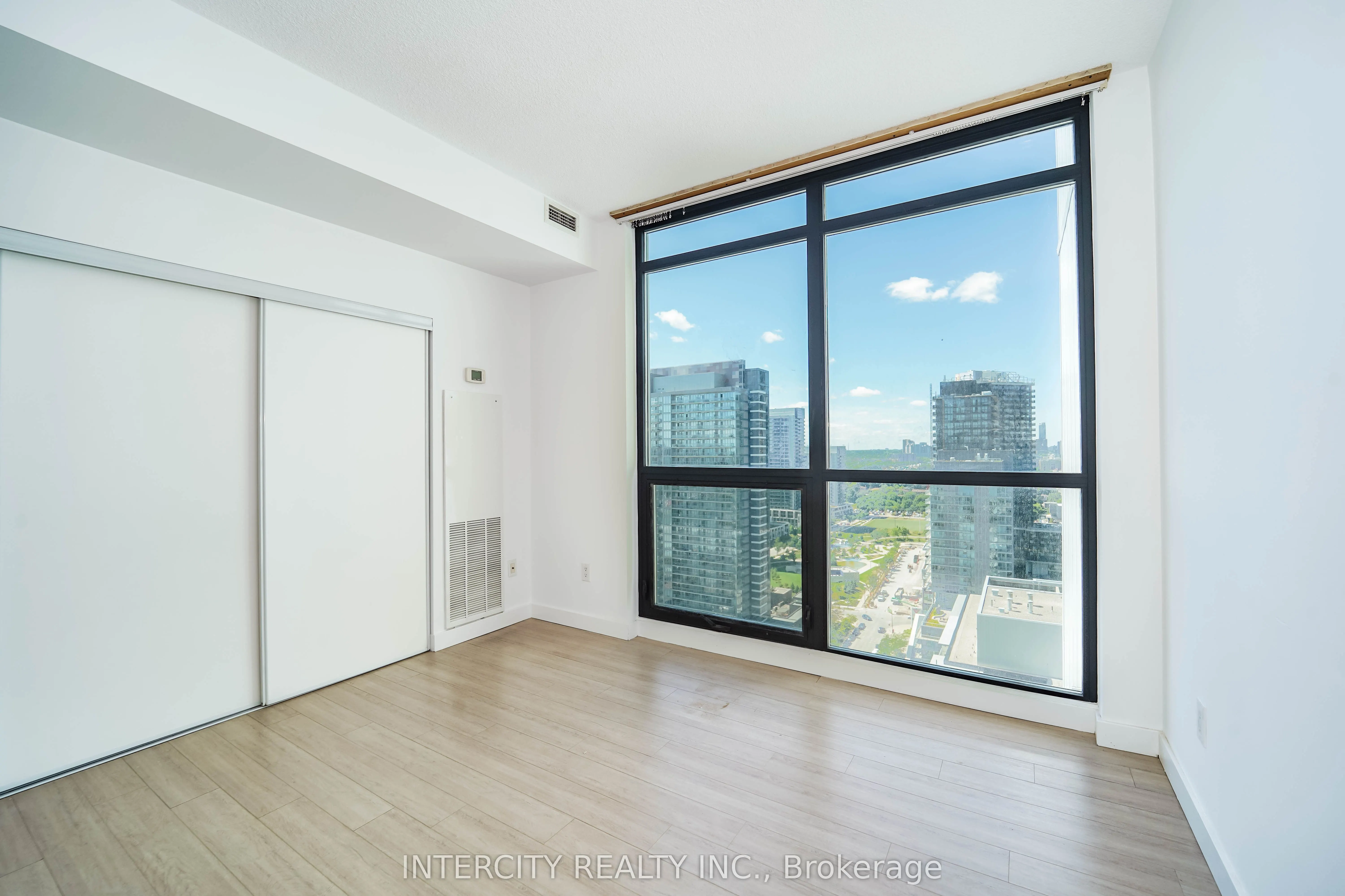 29 Singer Court, #3002