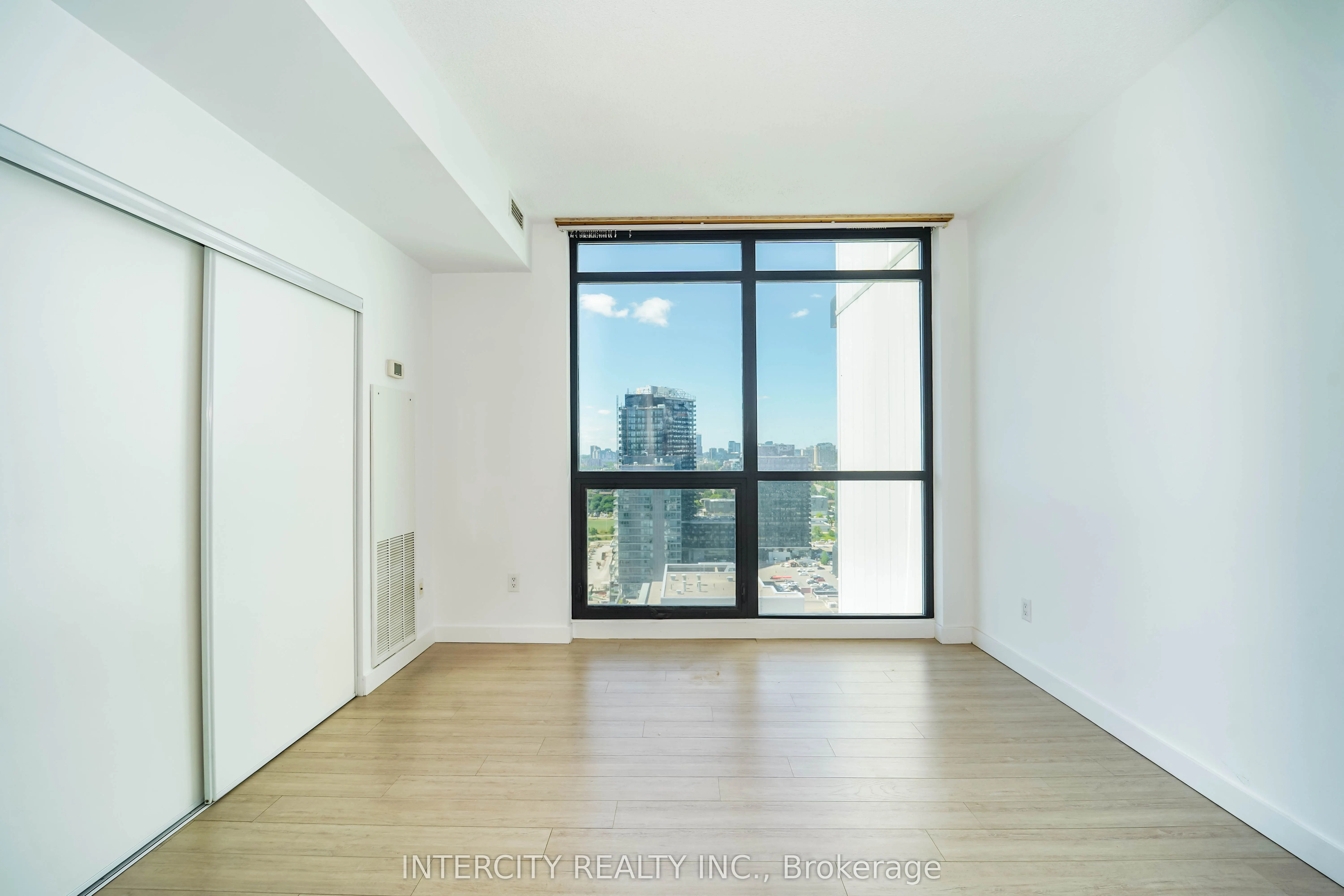 29 Singer Court, #3002