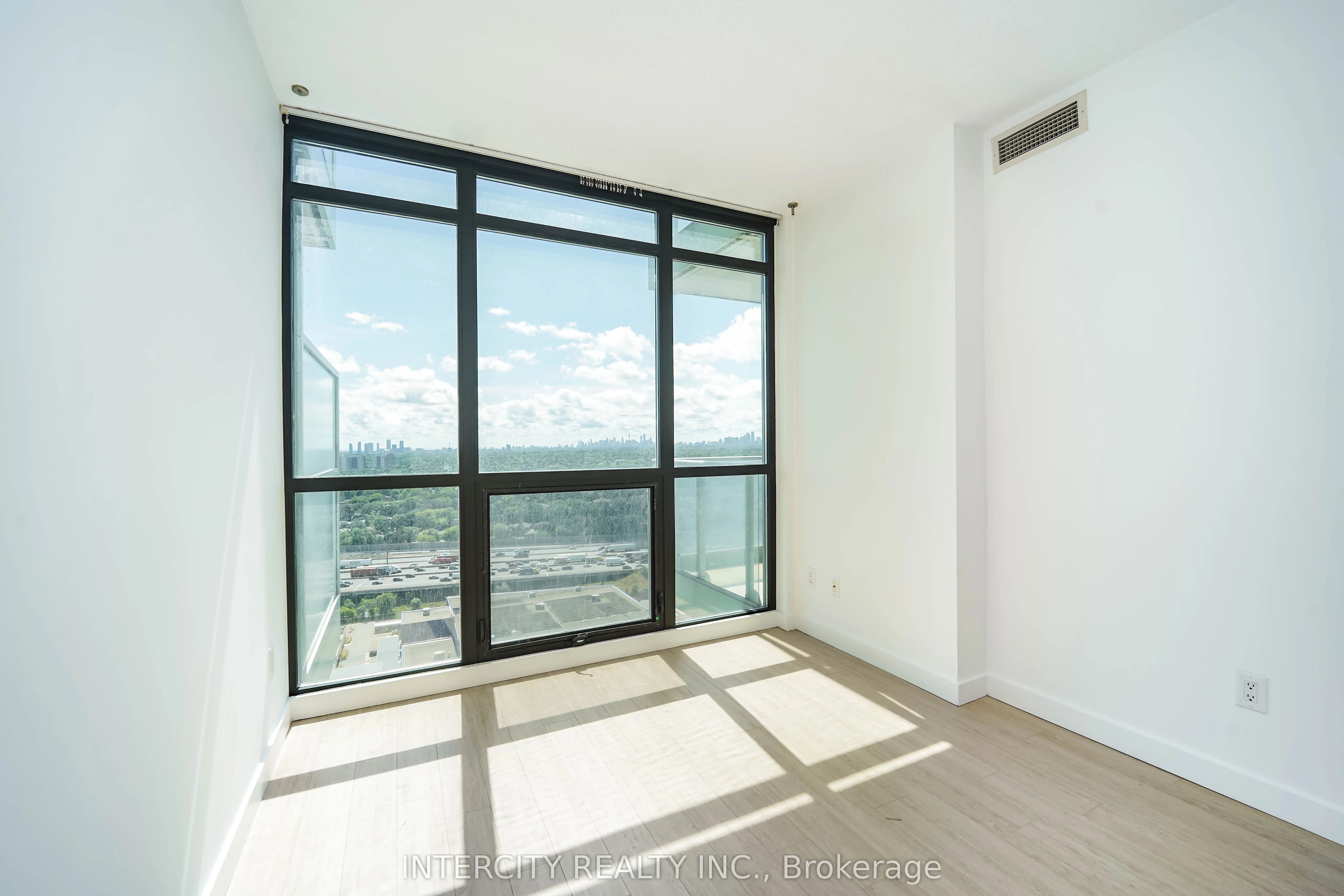29 Singer Court, #3002