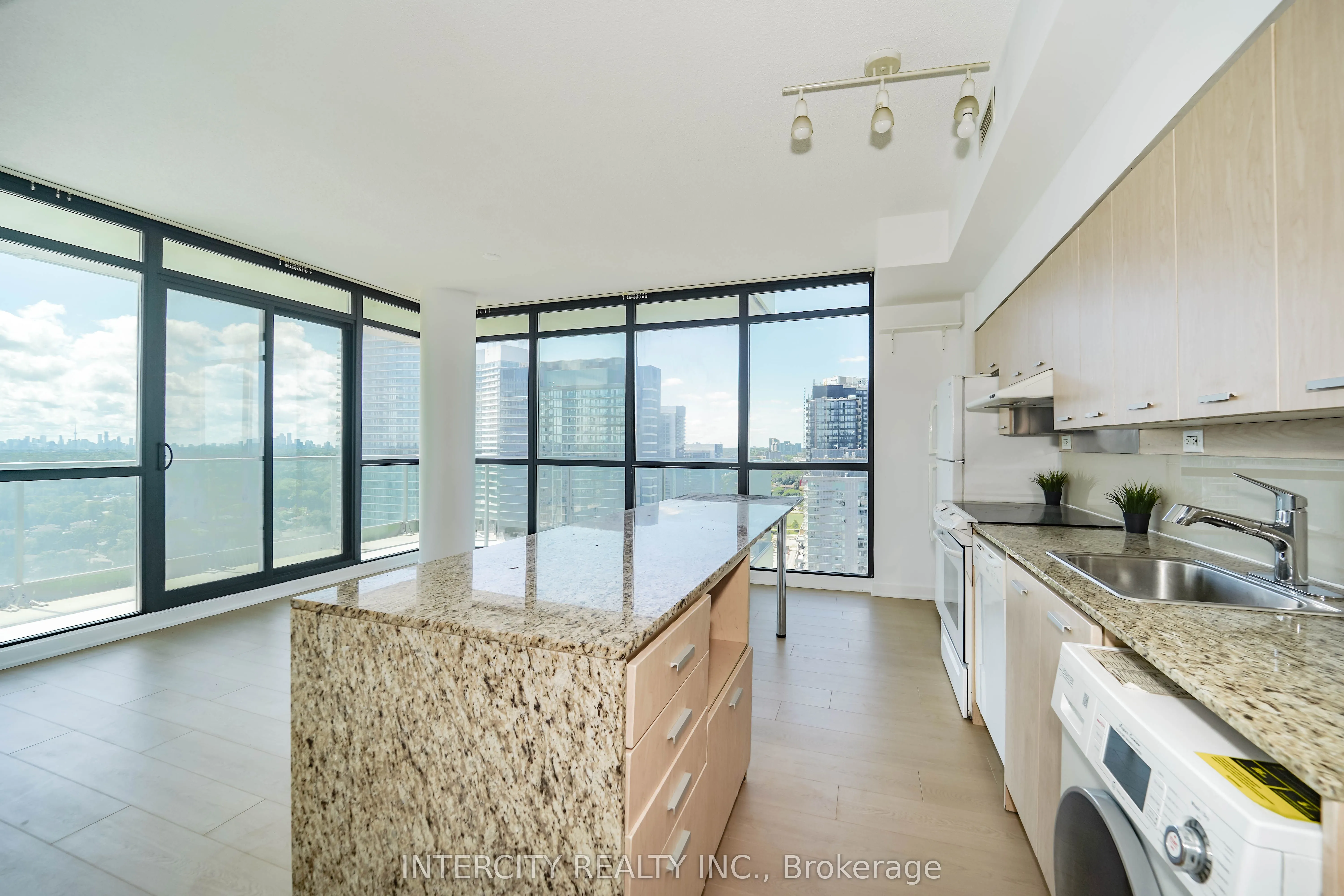 29 Singer Court, #3002