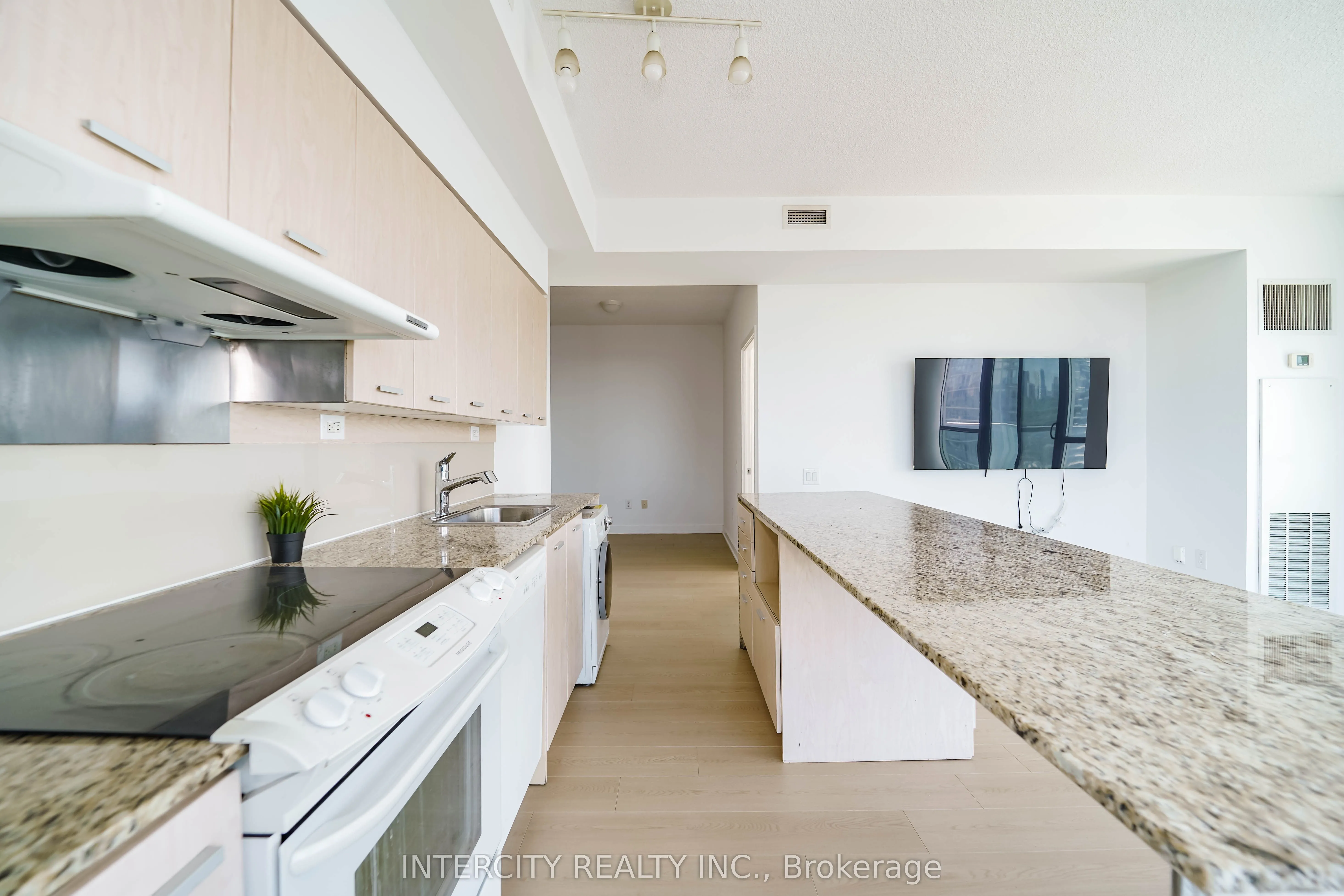 29 Singer Court, #3002