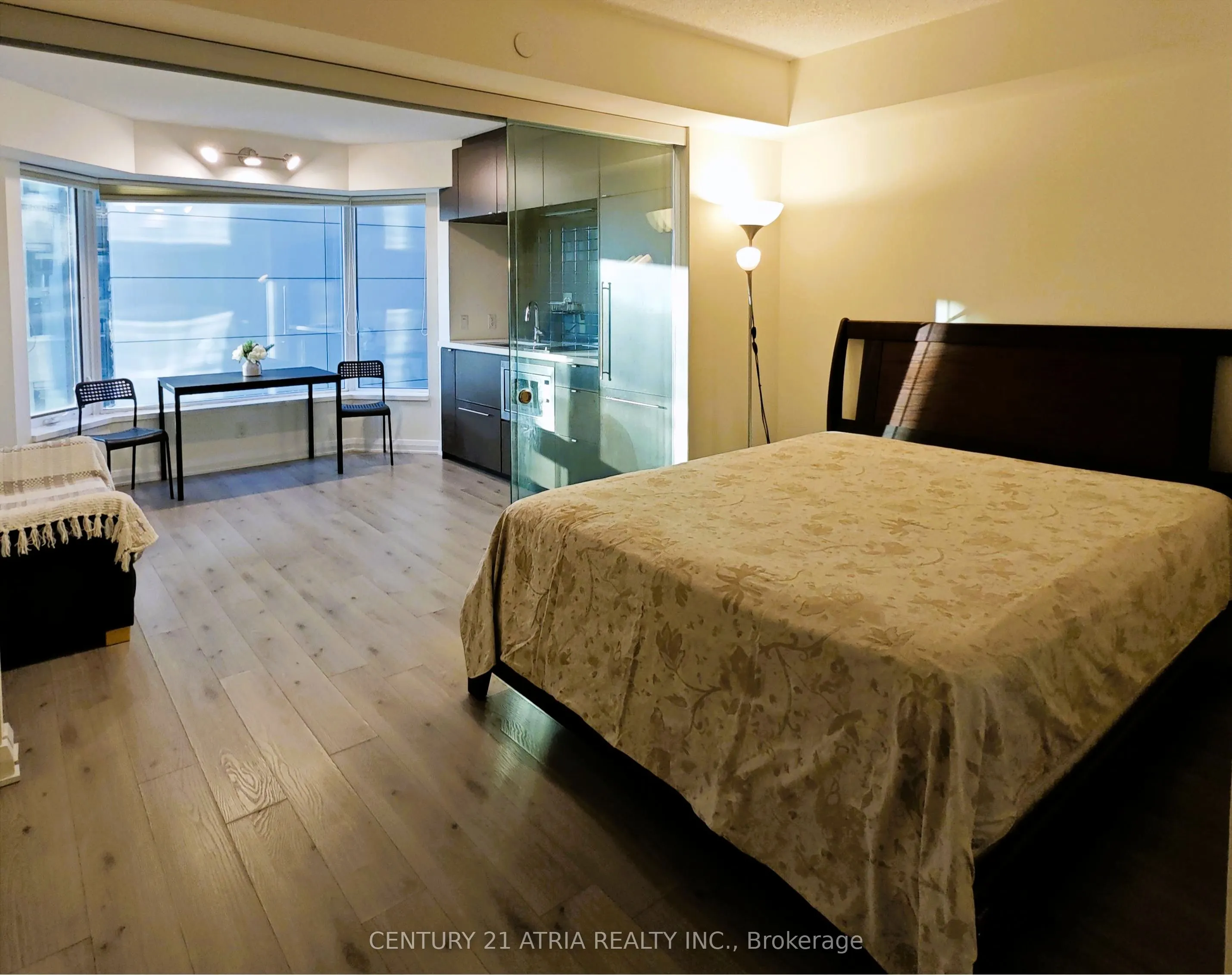 155 Yorkville Avenue, #605