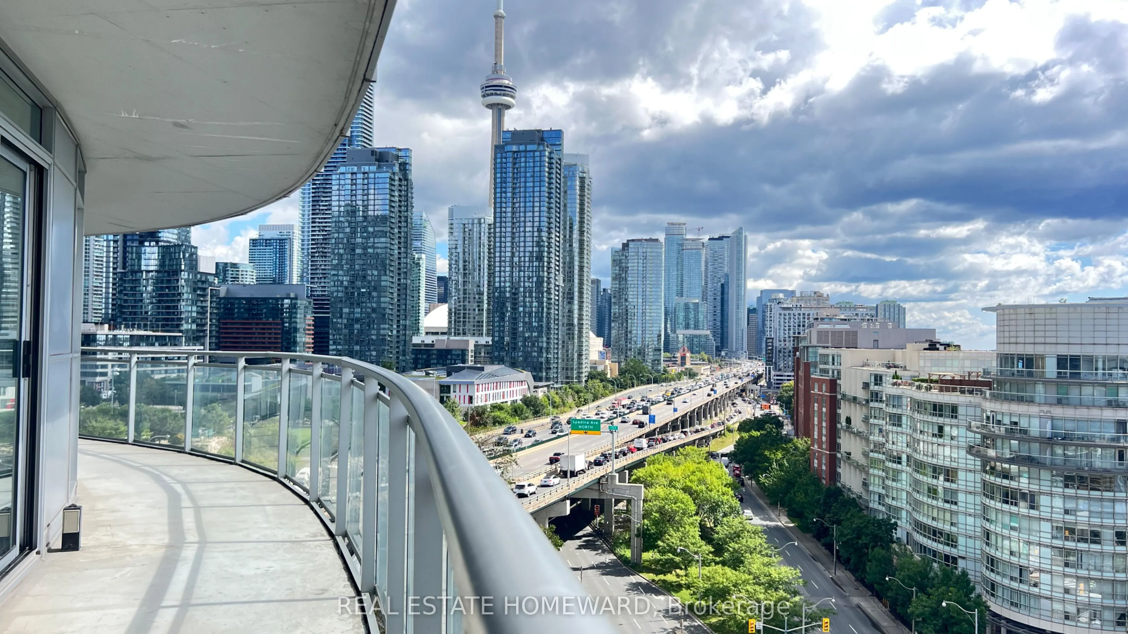 38 Dan Leckie Way, #1512