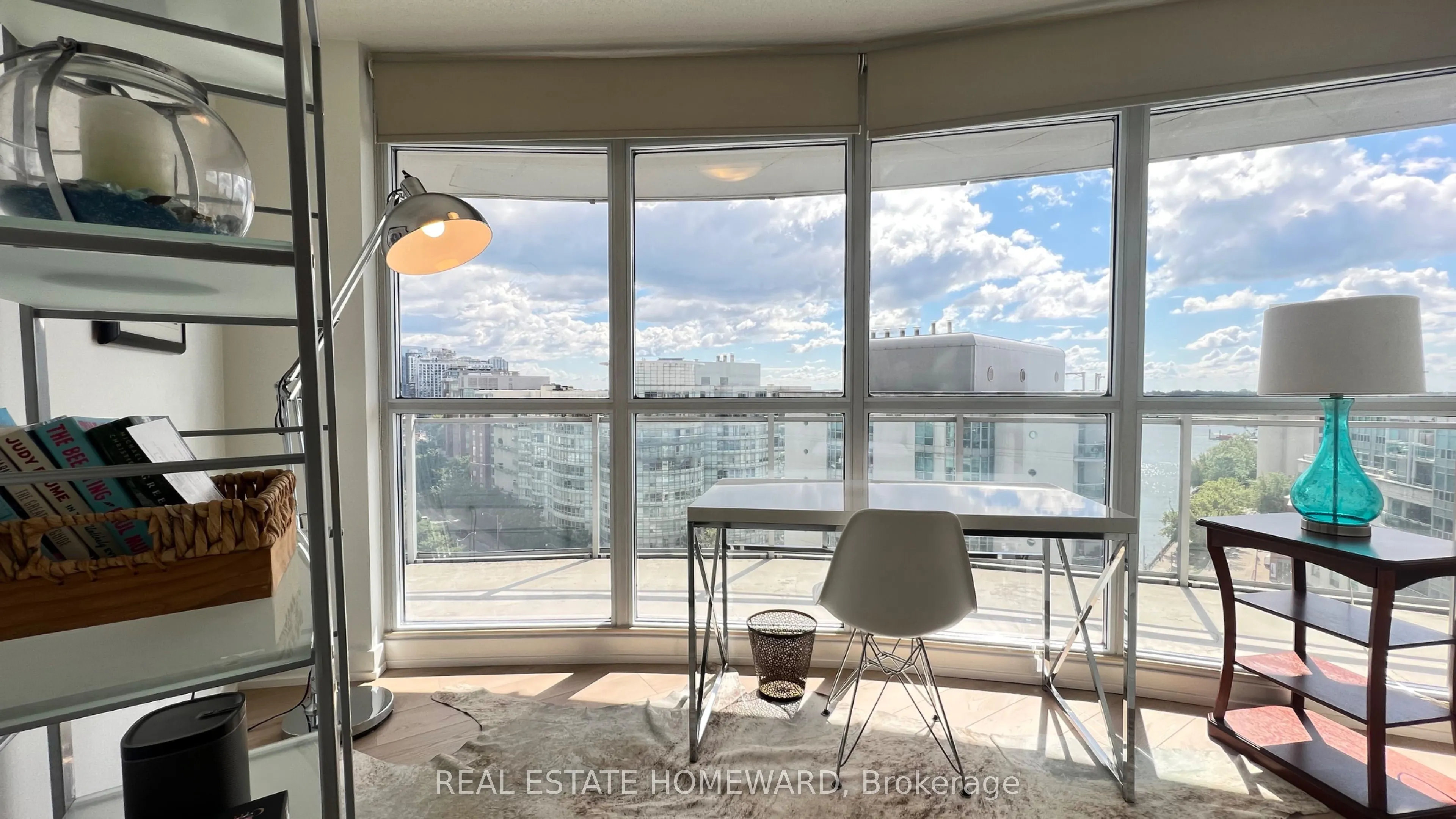 38 Dan Leckie Way, #1512