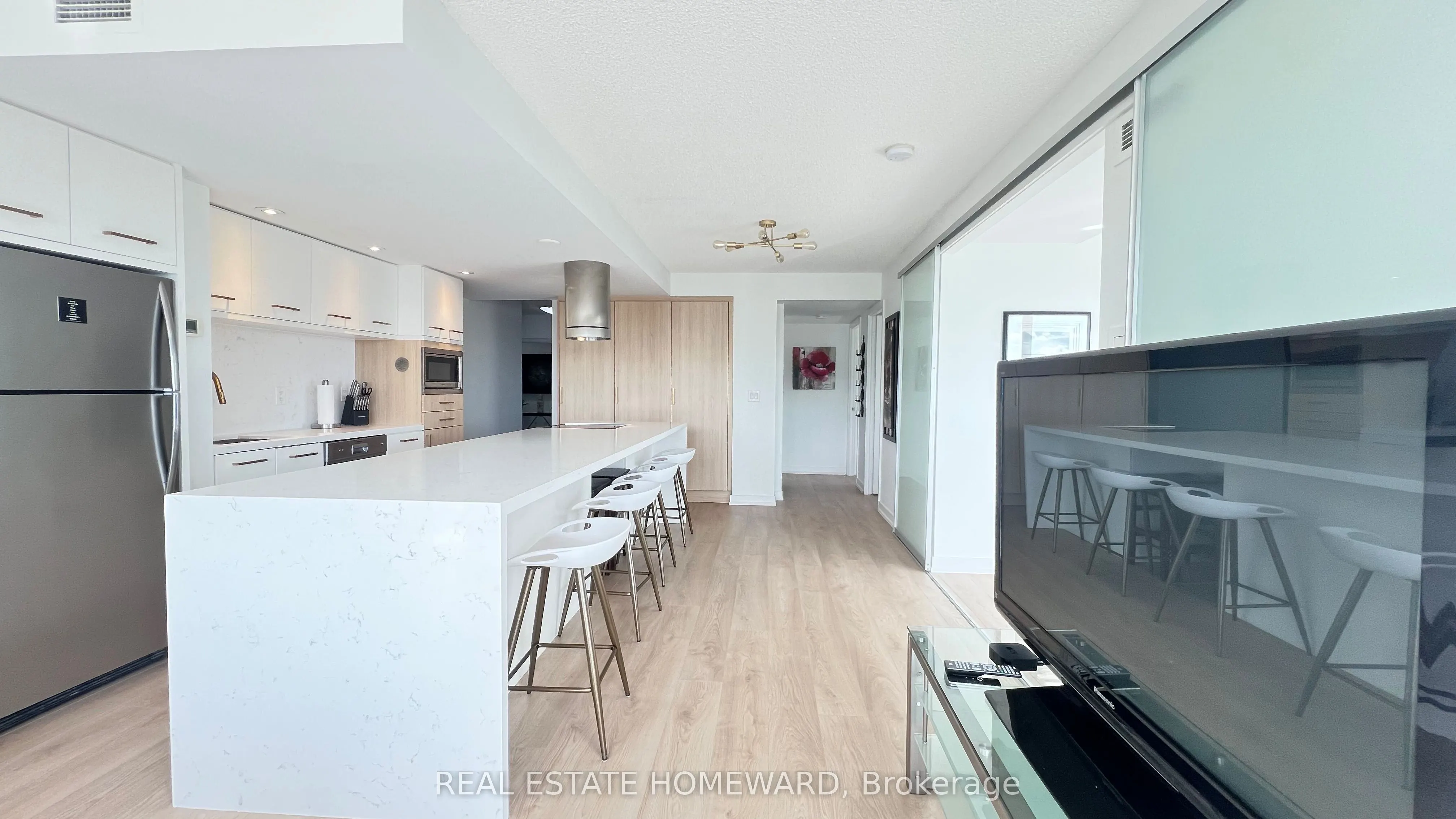 38 Dan Leckie Way, #1512