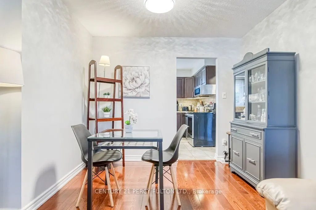 57 Golden Appleway, #111