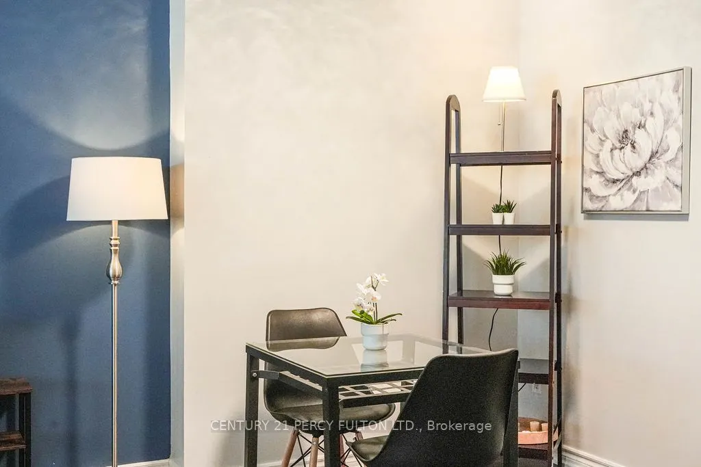 57 Golden Appleway, #111