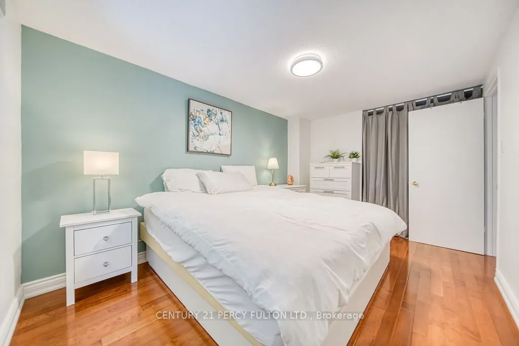 57 Golden Appleway, #111