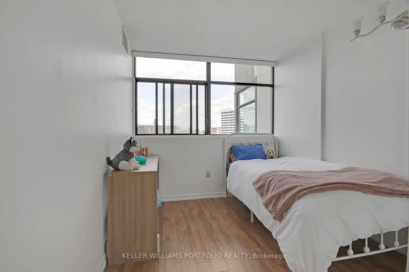 100 Antibes Drive, #702