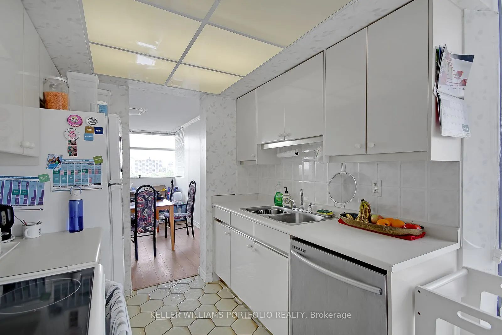 100 Antibes Drive, #702