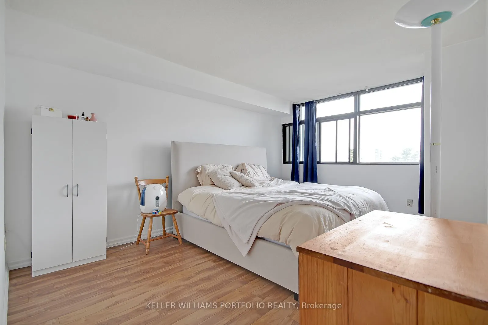 100 Antibes Drive, #702