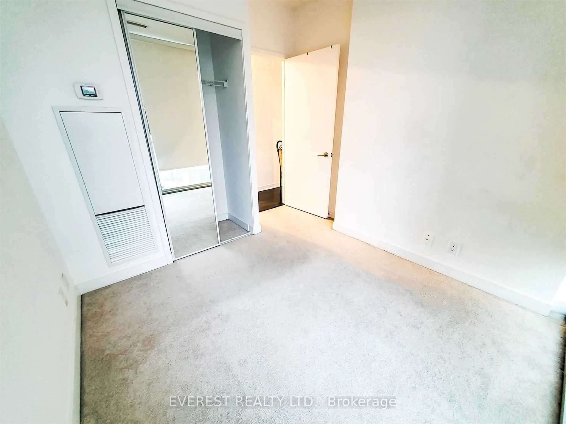 12 York Street, #4110