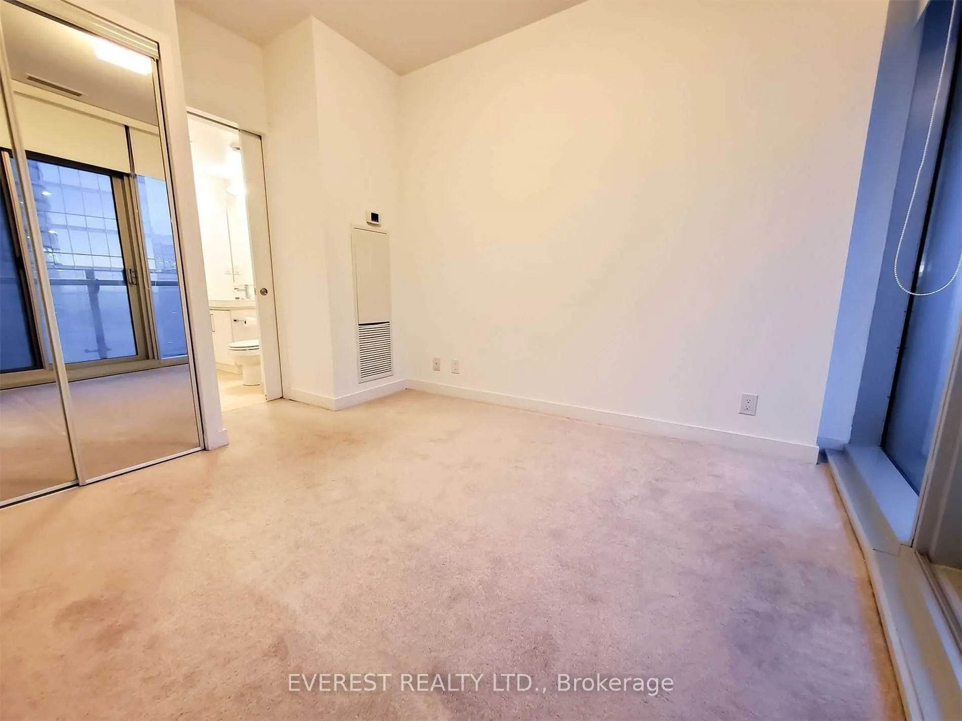 12 York Street, #4110