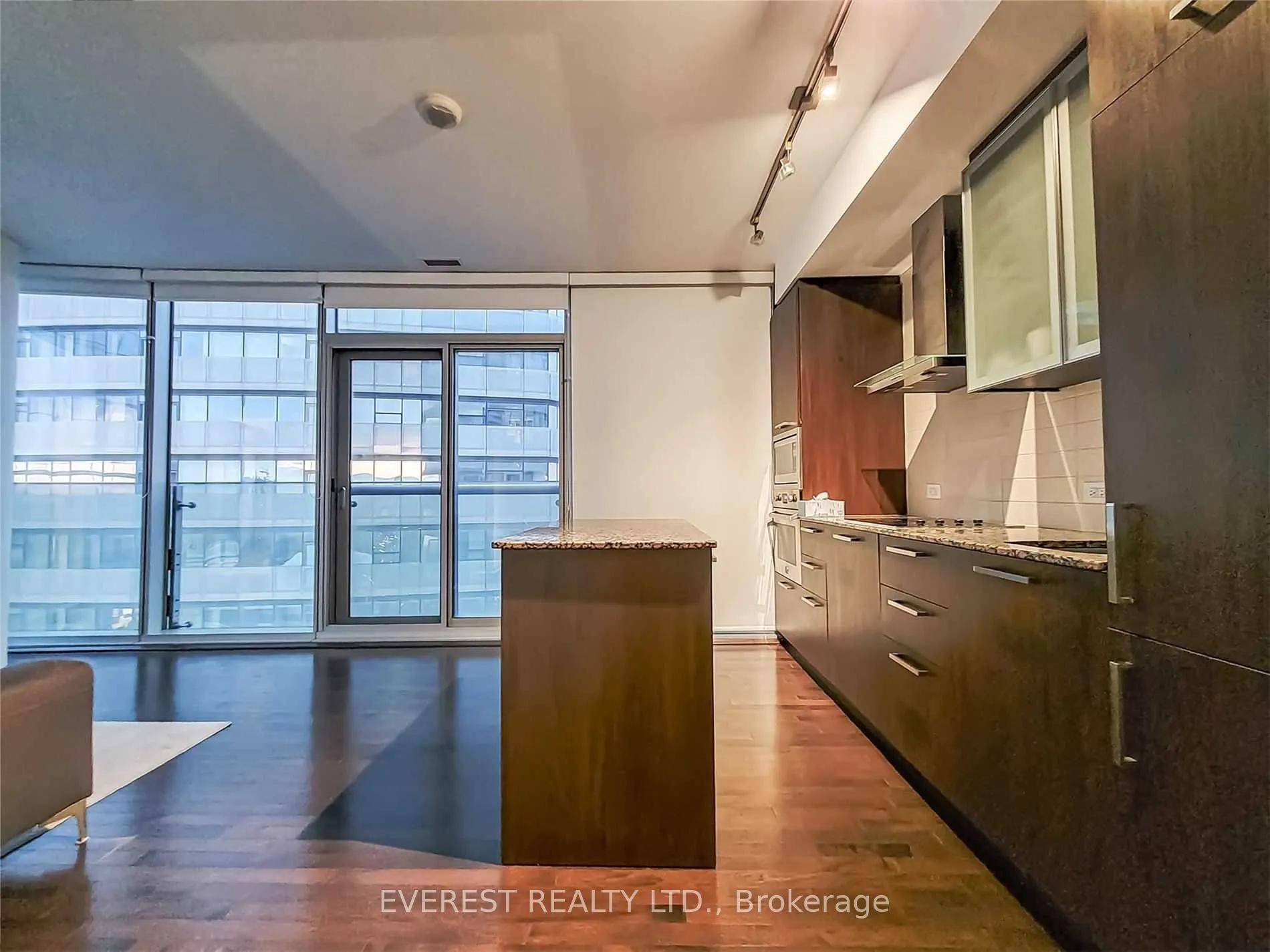 12 York Street, #4110