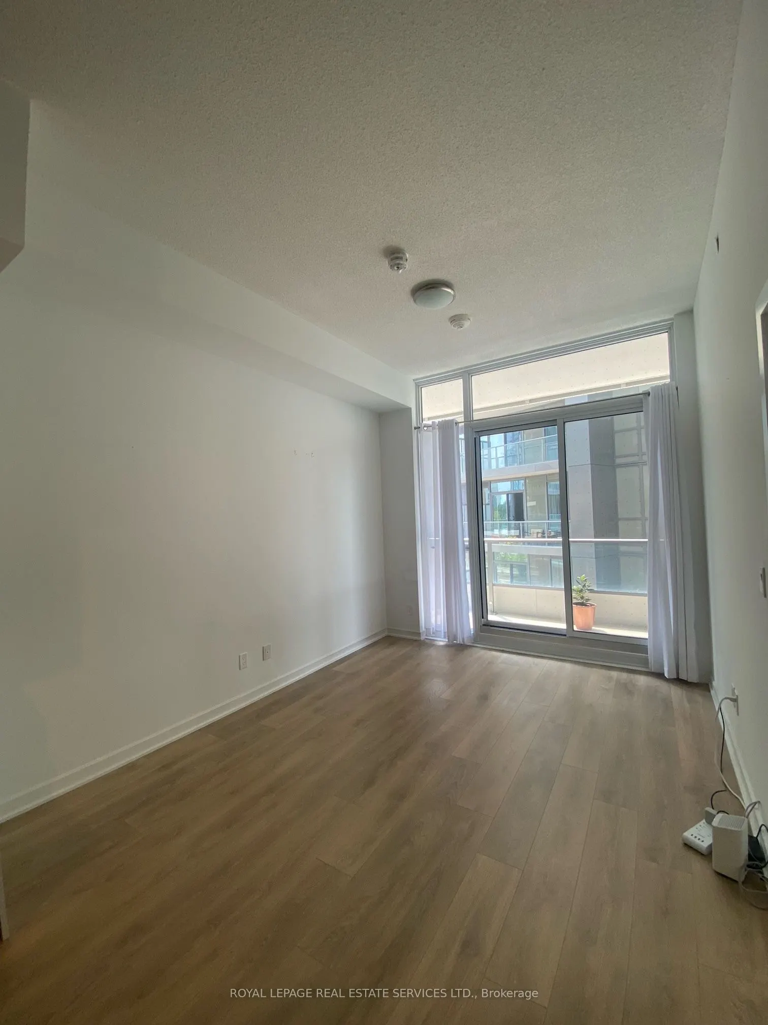 38 Forest Manor Road, #318