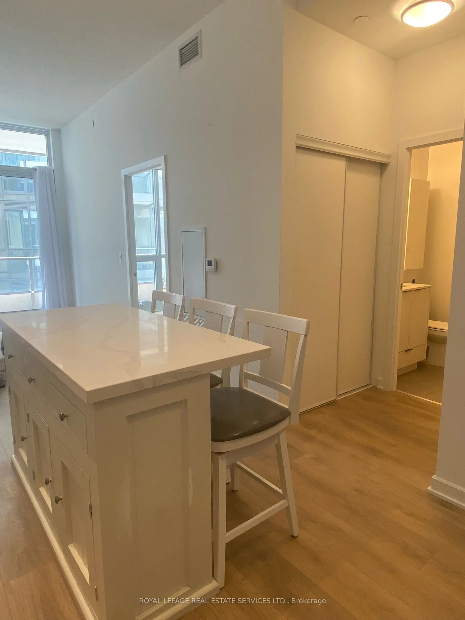 38 Forest Manor Road, #318