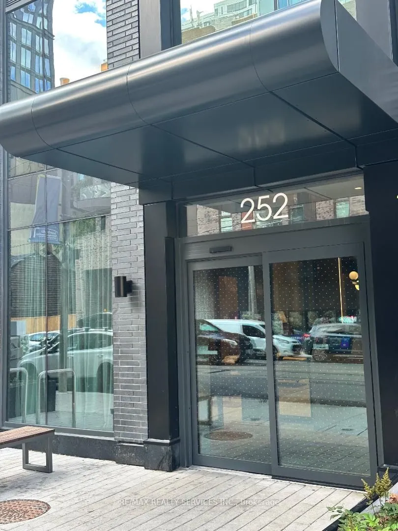 252 Church Street, #5612