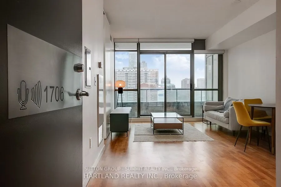 281 Mutual Street N, #1706