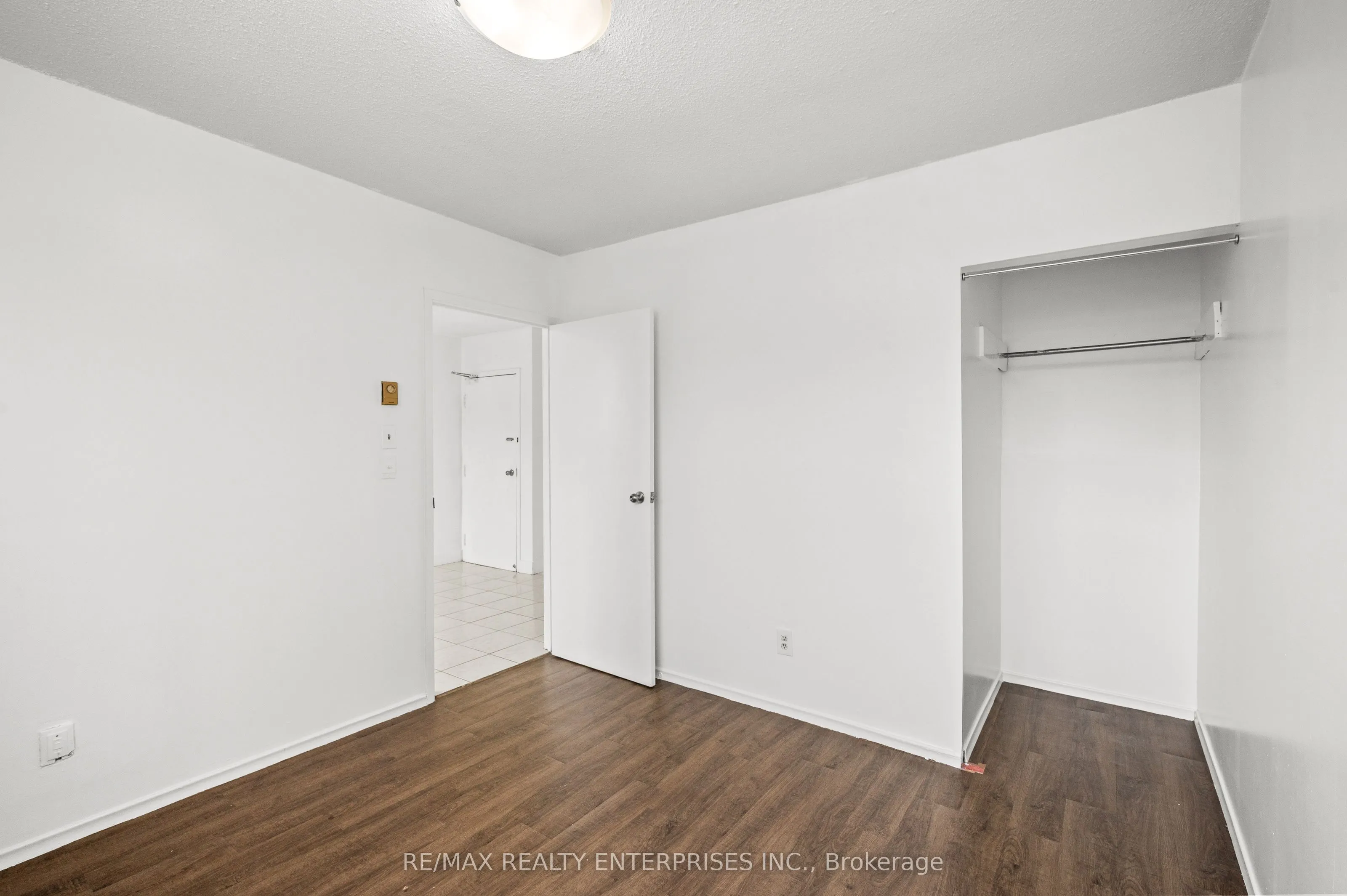 638 Dufferin Street, #4
