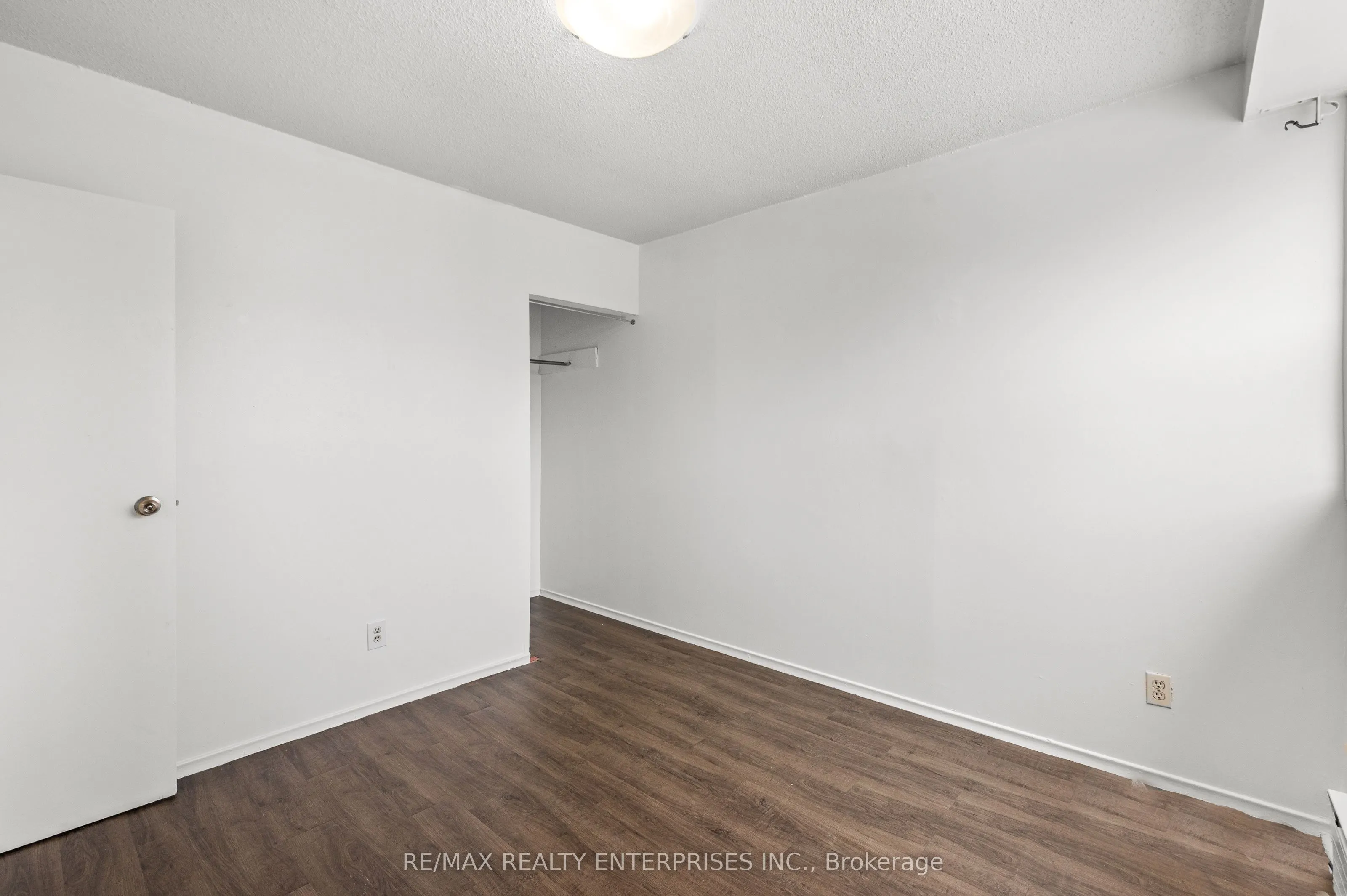 638 Dufferin Street, #4