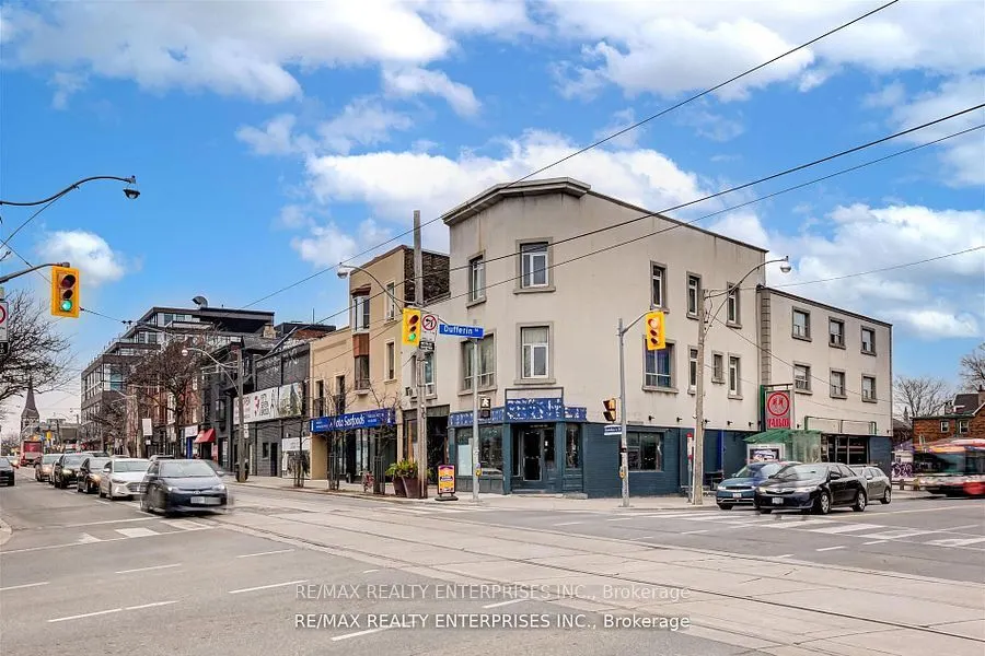 638 Dufferin Street, #4
