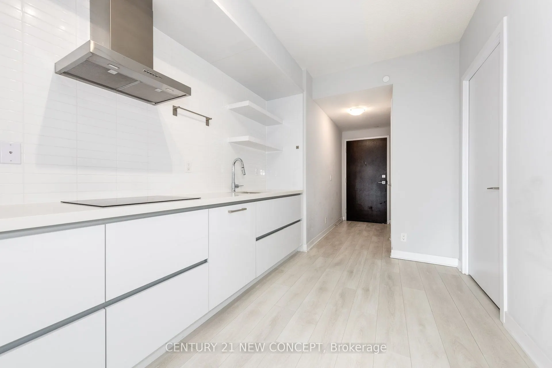 2221 Yonge Street, #3906