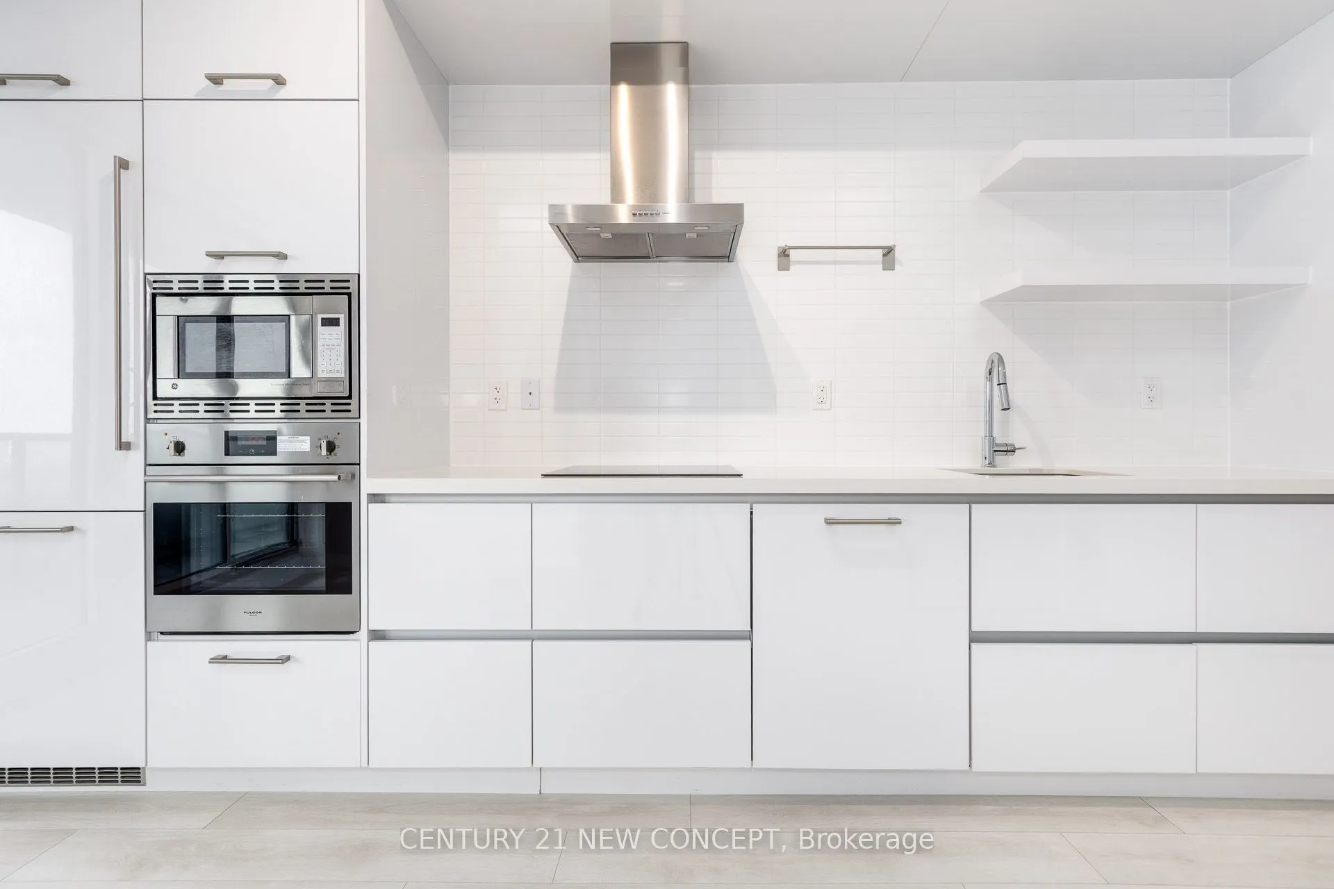 2221 Yonge Street, #3906