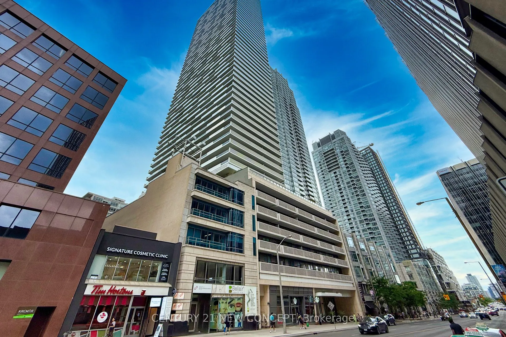 2221 Yonge Street, #3906