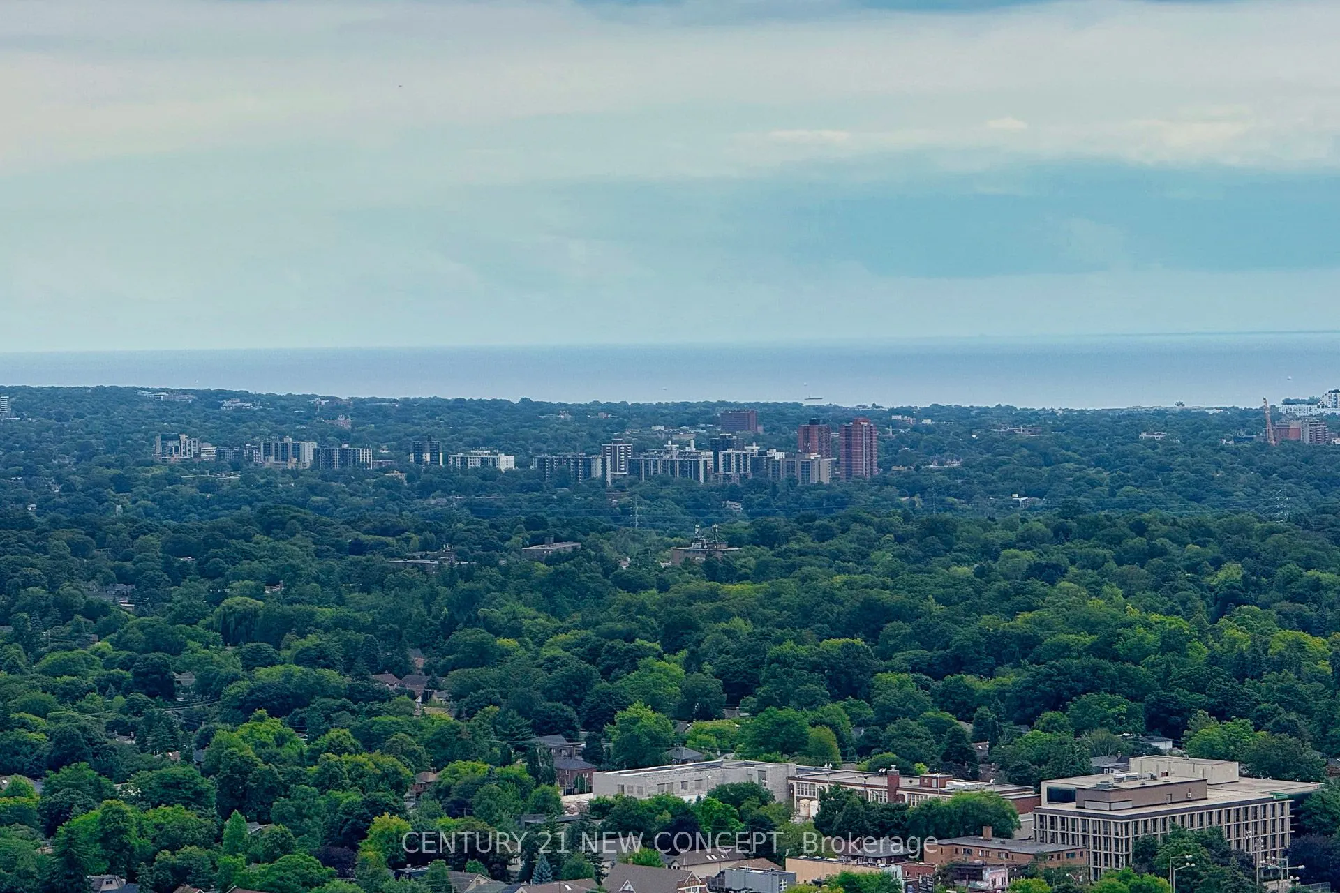 2221 Yonge Street, #3906