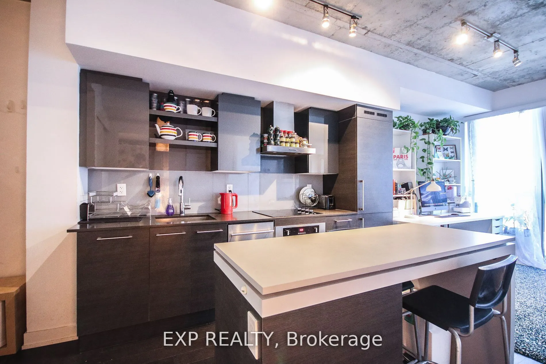 1030 King Street W, #1119