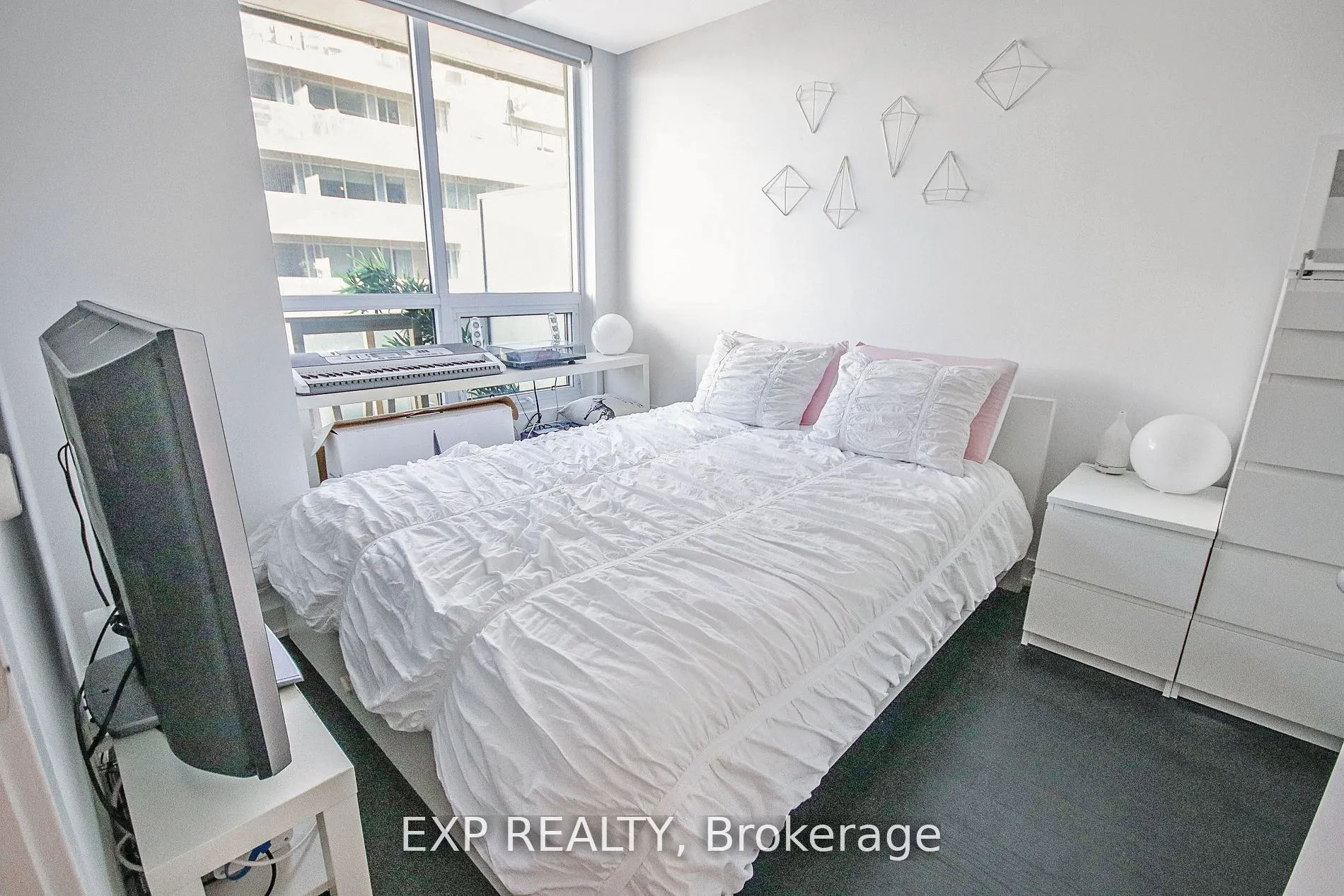 1030 King Street W, #1119