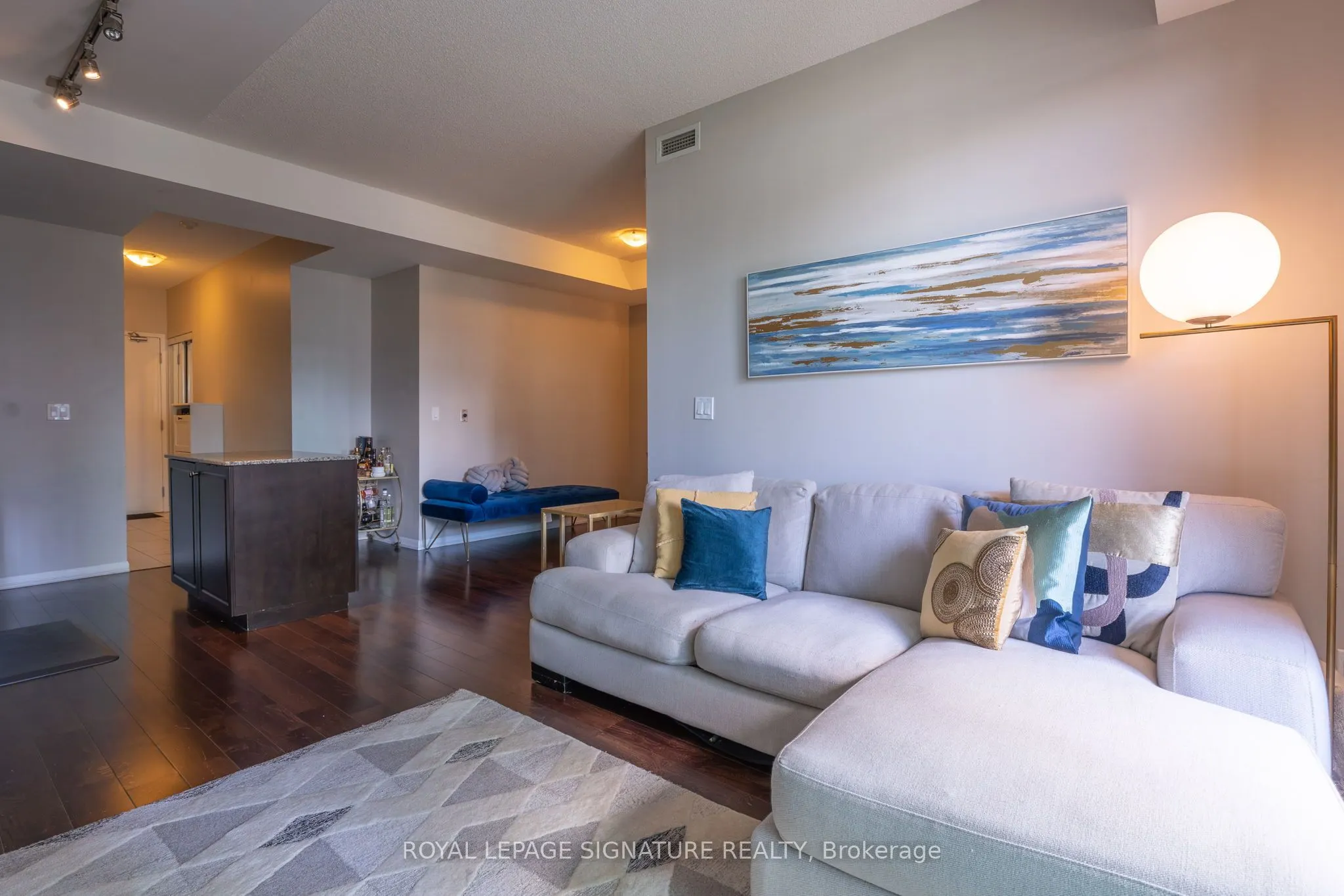 209 Fort York Boulevard, #884