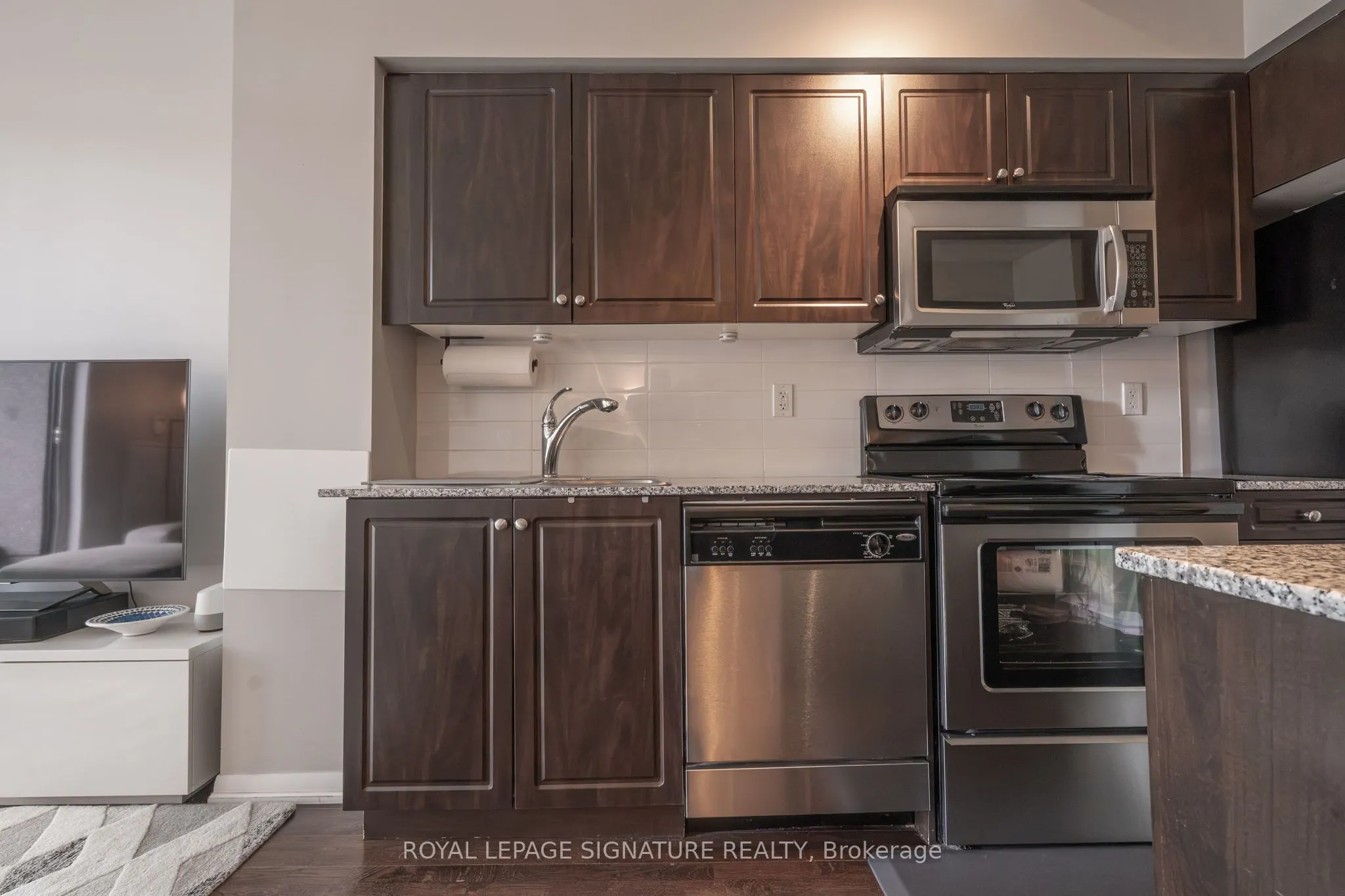 209 Fort York Boulevard, #884